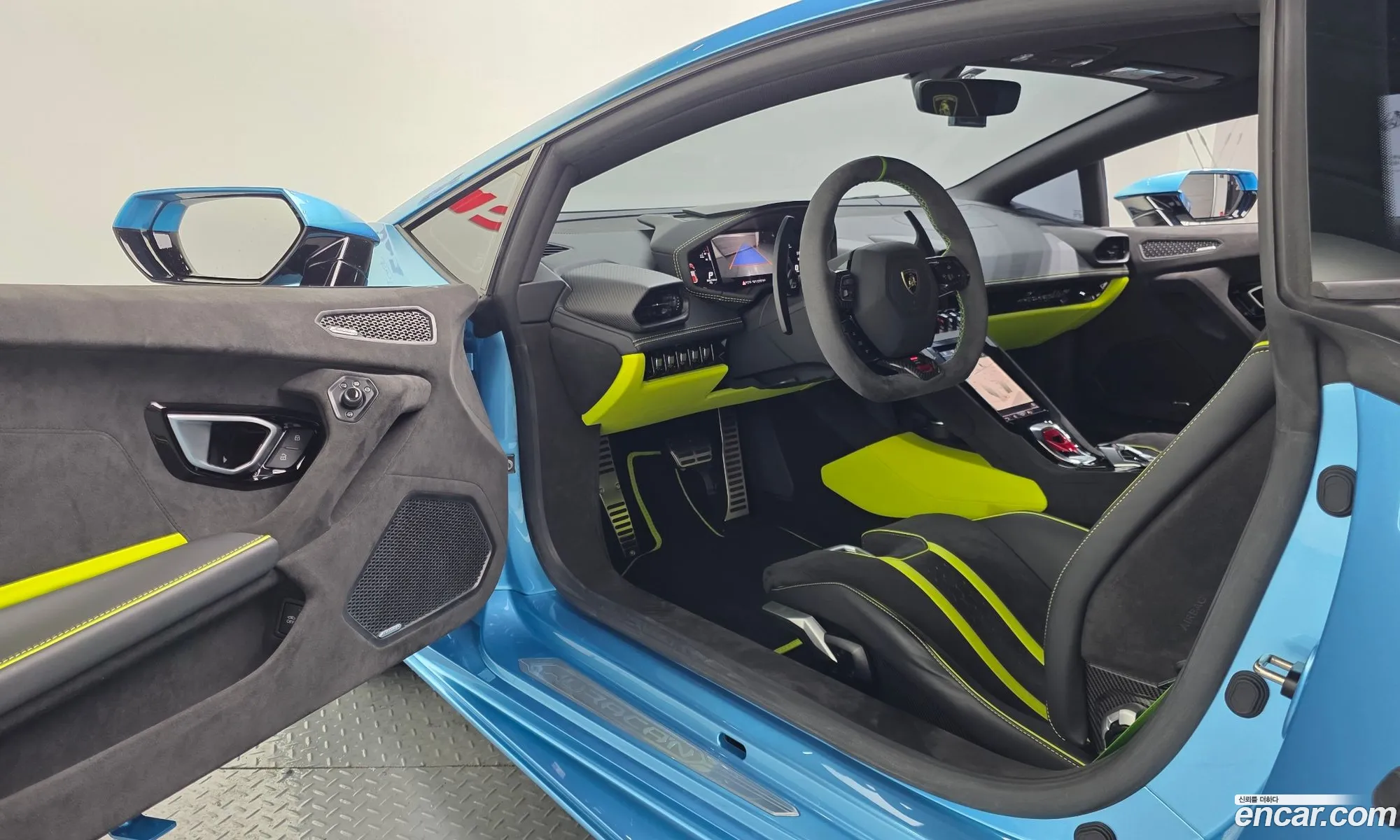 Lamborghini Huracan 2023 ZHWEB6ZF8PLA25452 — 15