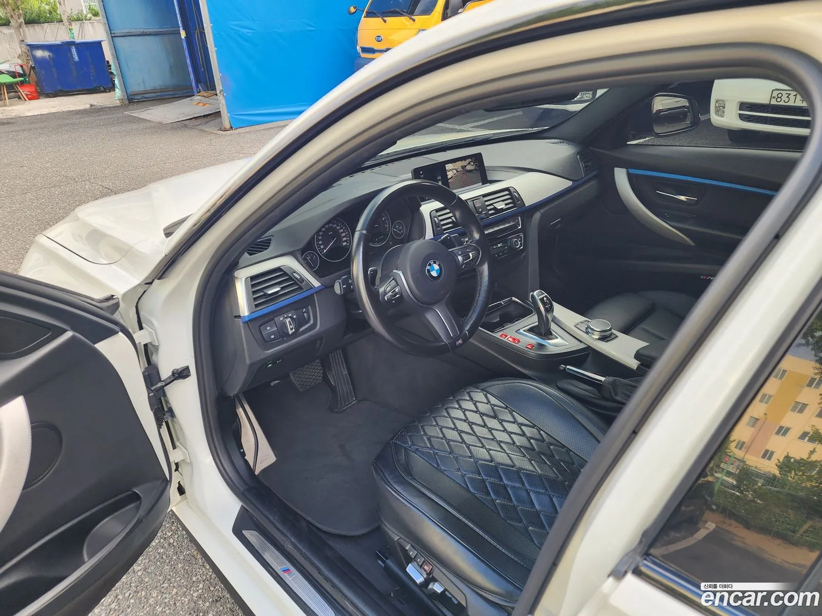 BMW 3 Series 2018 — 15