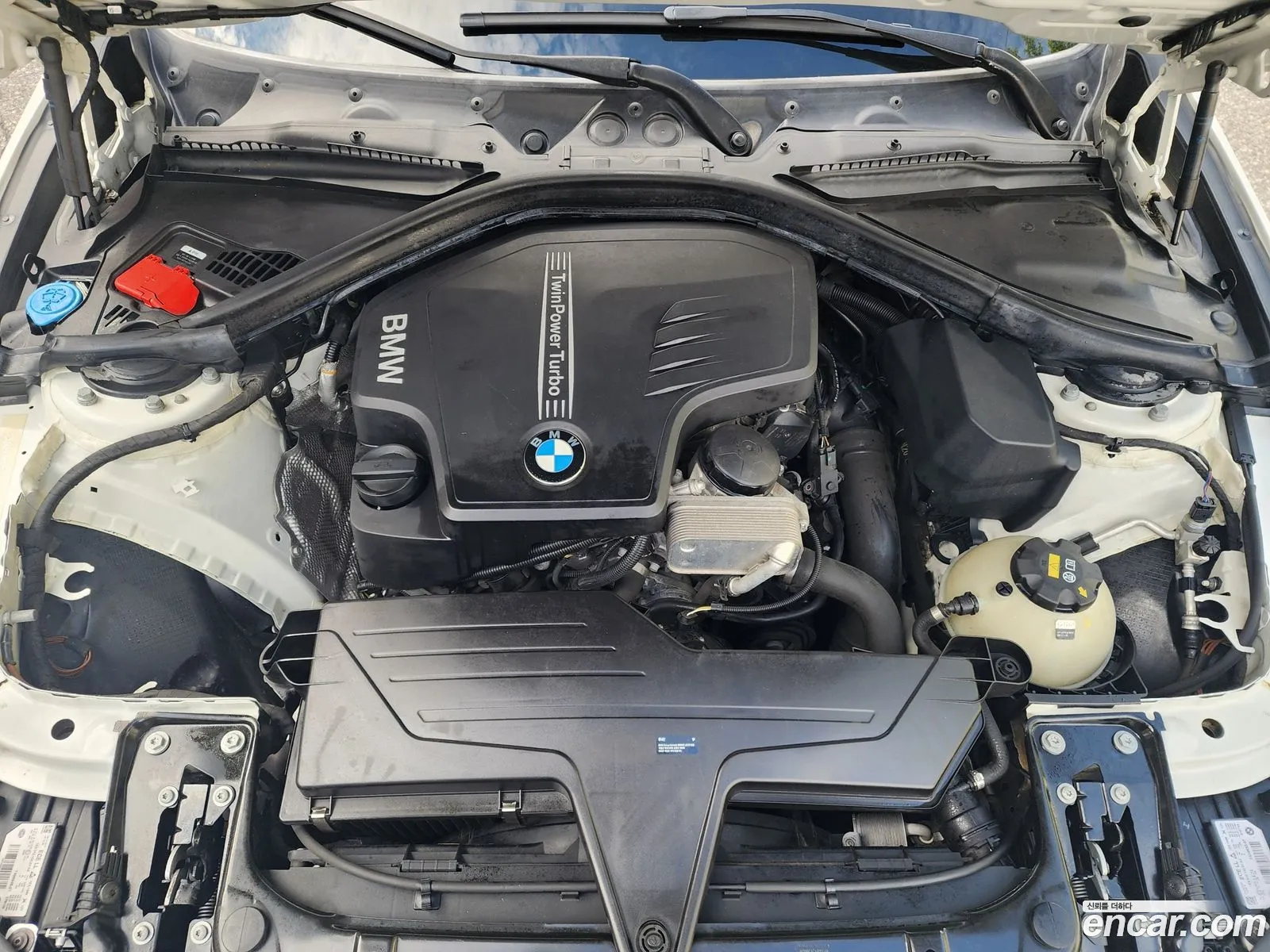 BMW 3 Series 2018 — 3