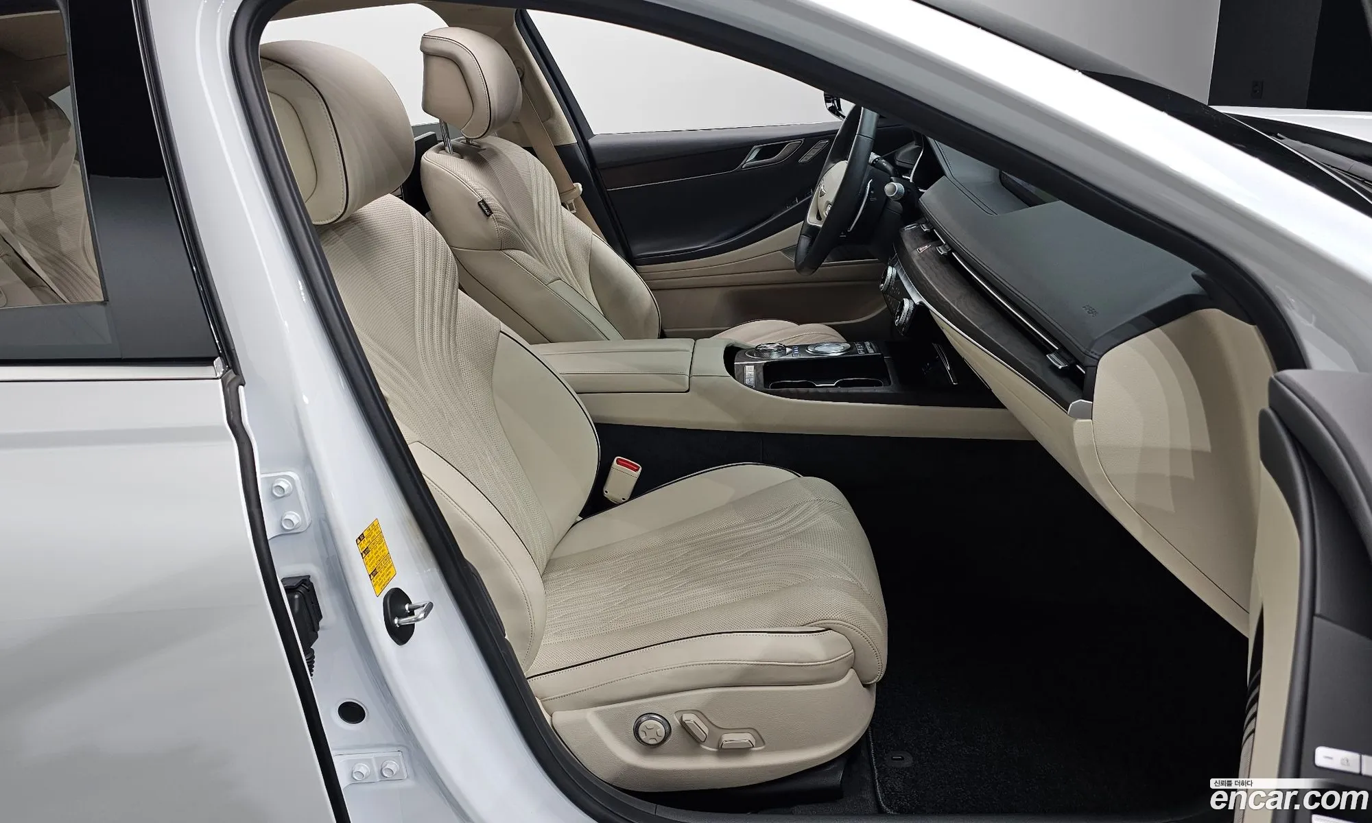 Genesis G80 2021 — 27