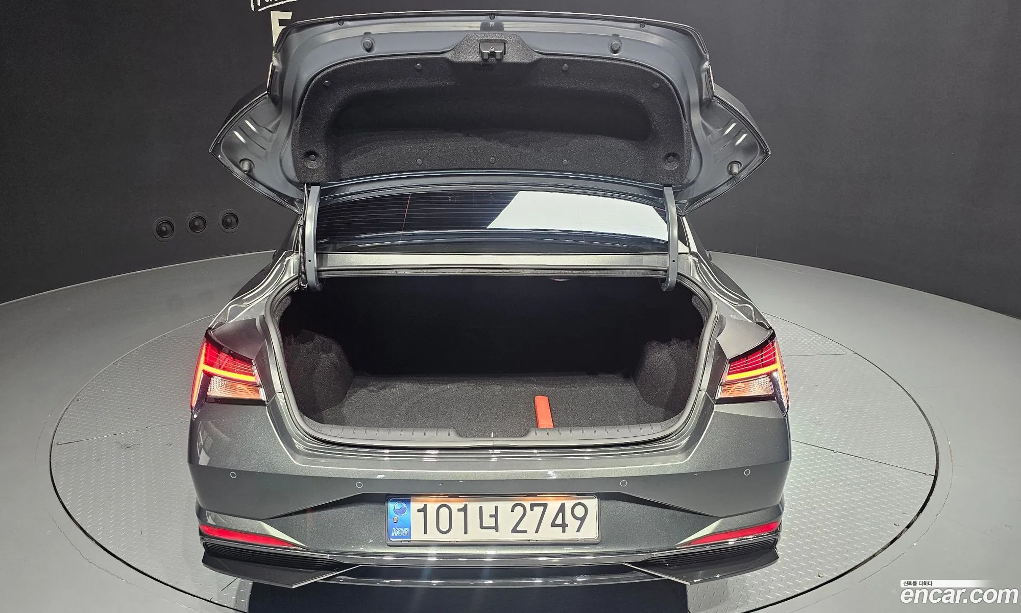 Hyundai Elantra Hybrid 2021 — 23