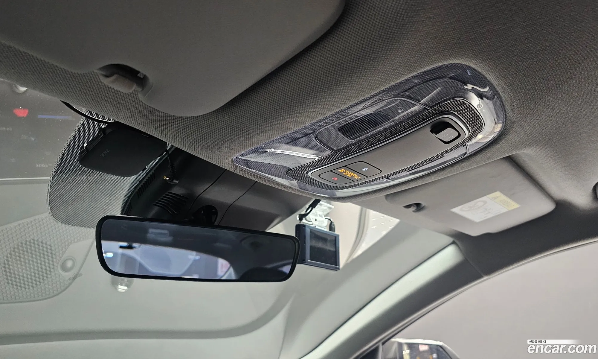 Hyundai Elantra Hybrid 2021 — 14