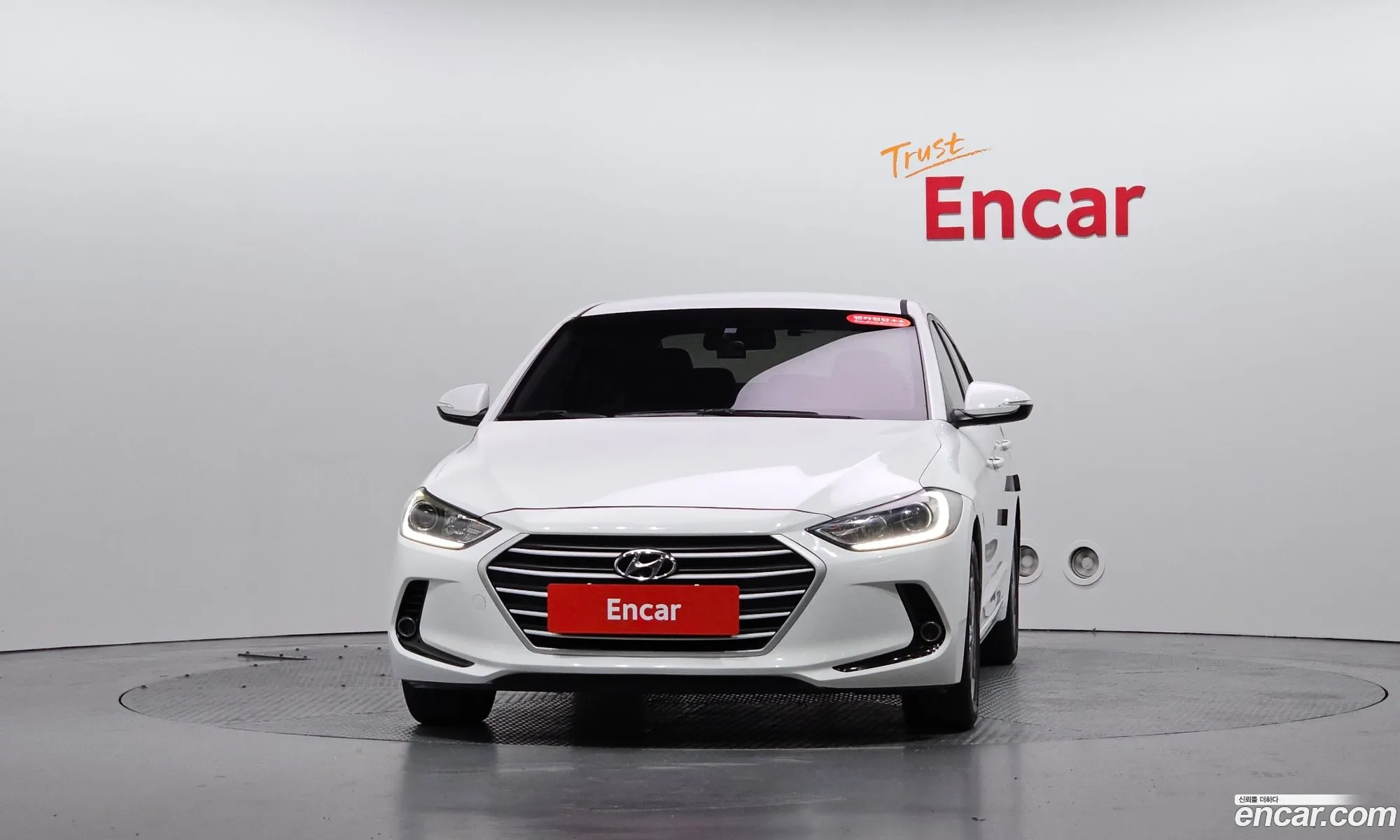Hyundai Elantra AD 2016 — 30
