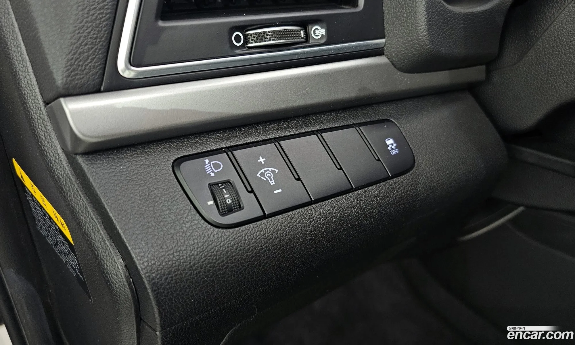 Hyundai Elantra AD 2016 — 22