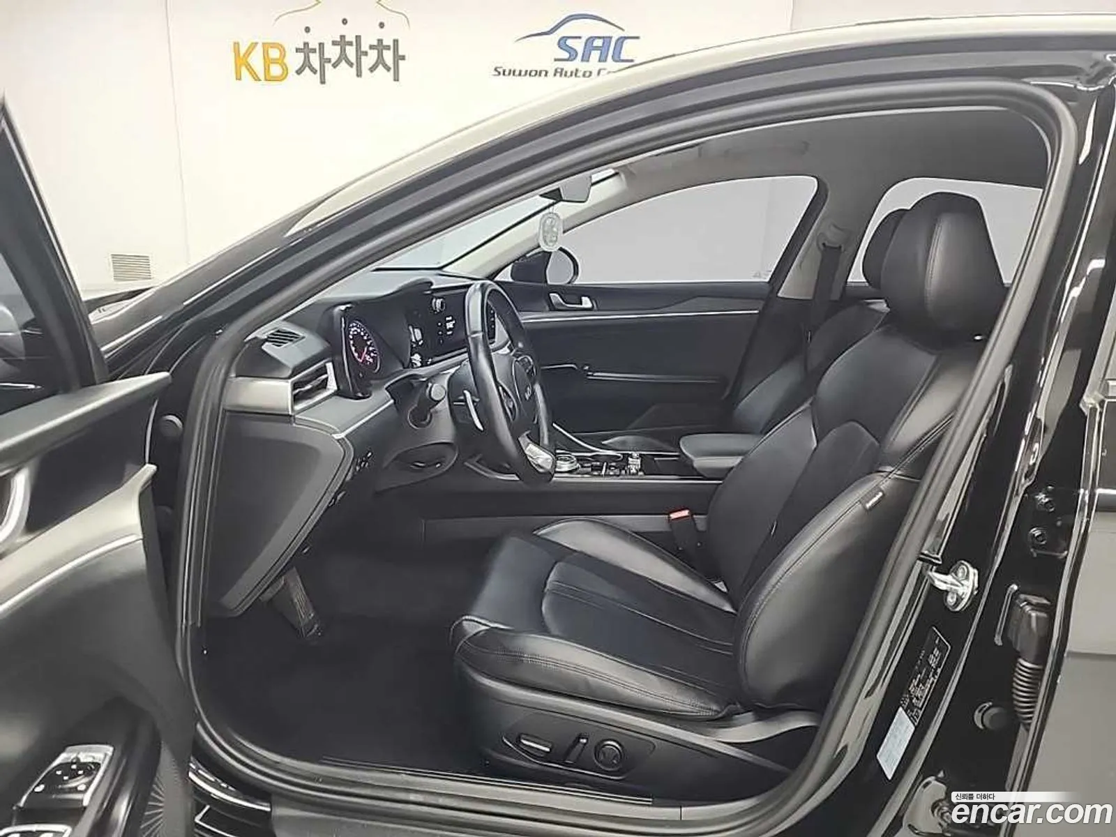 Kia K5 2022 — 17