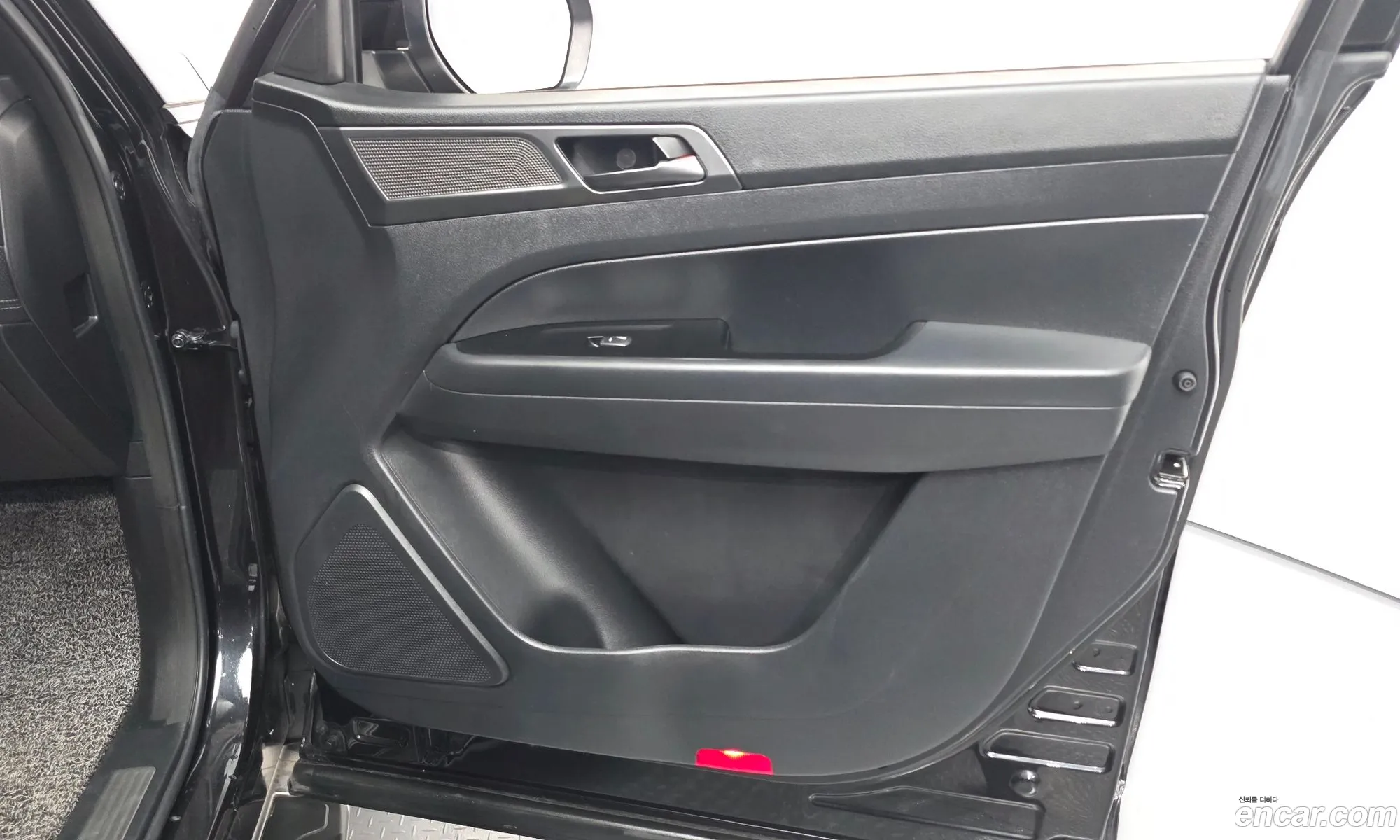 KG Mobility (SsangYong) Rexton Sports 2022 — 28