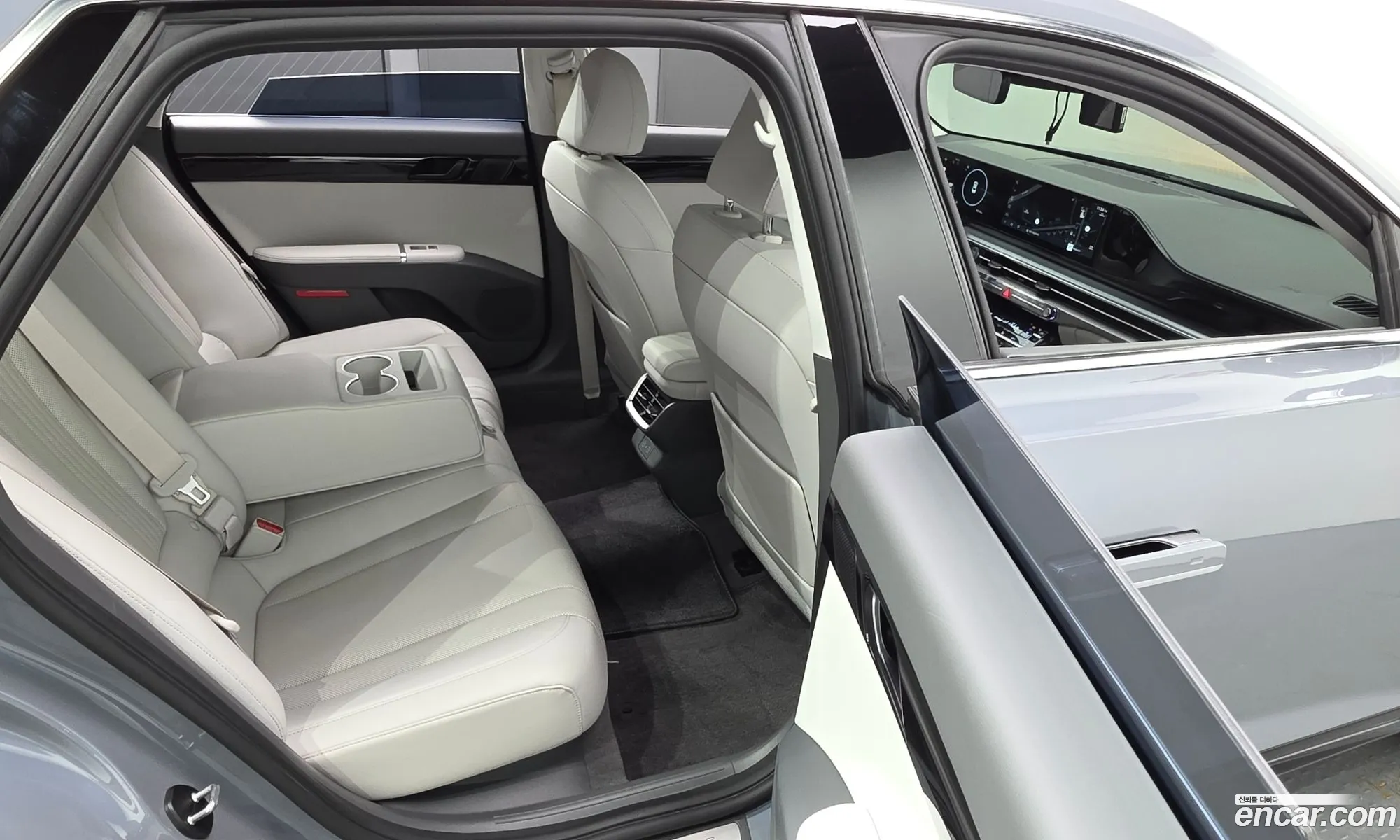 Hyundai Grandeur 2023 — 29