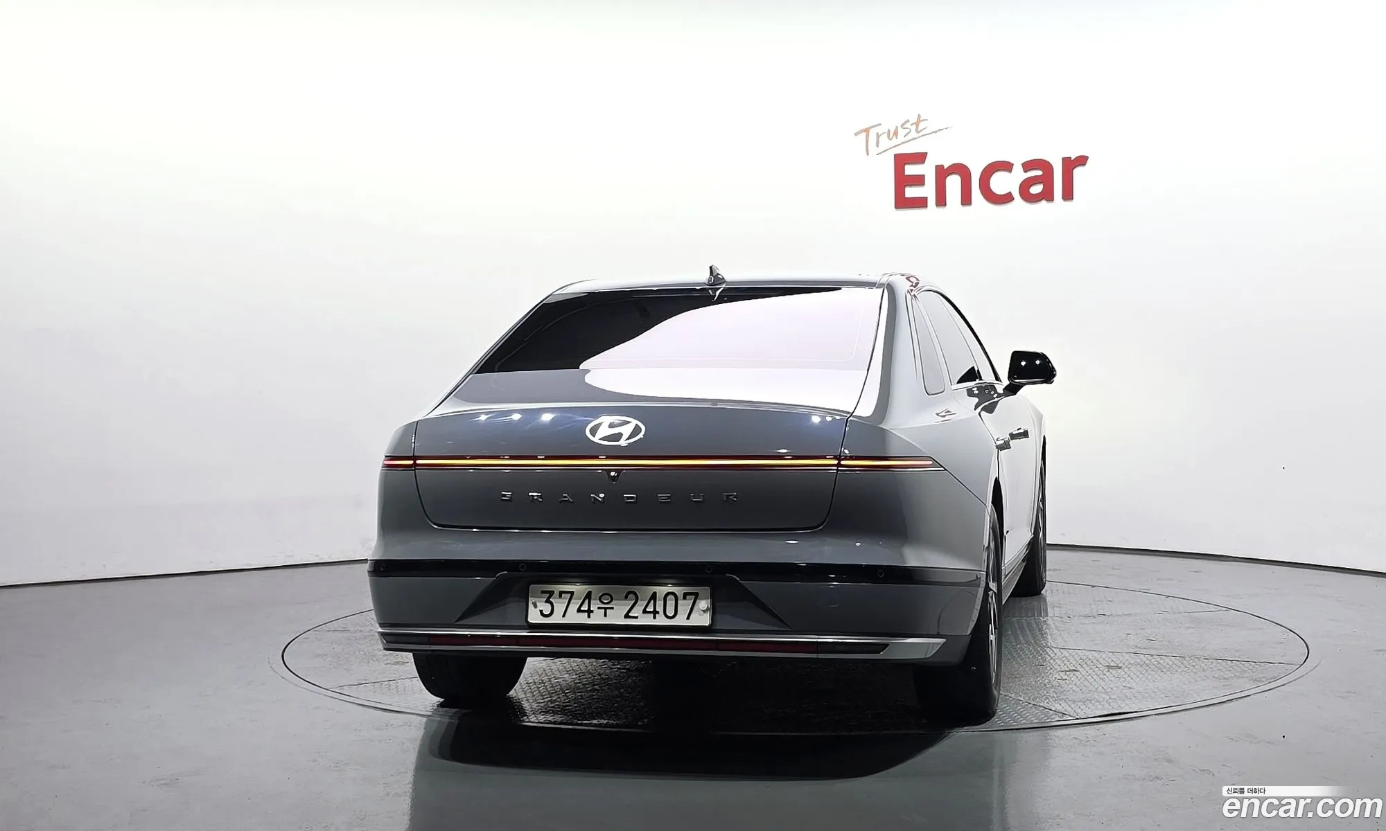 Hyundai Grandeur 2023 — 26