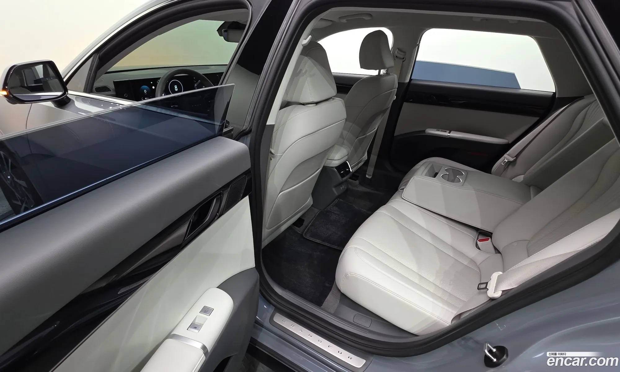 Hyundai Grandeur 2023 — 25