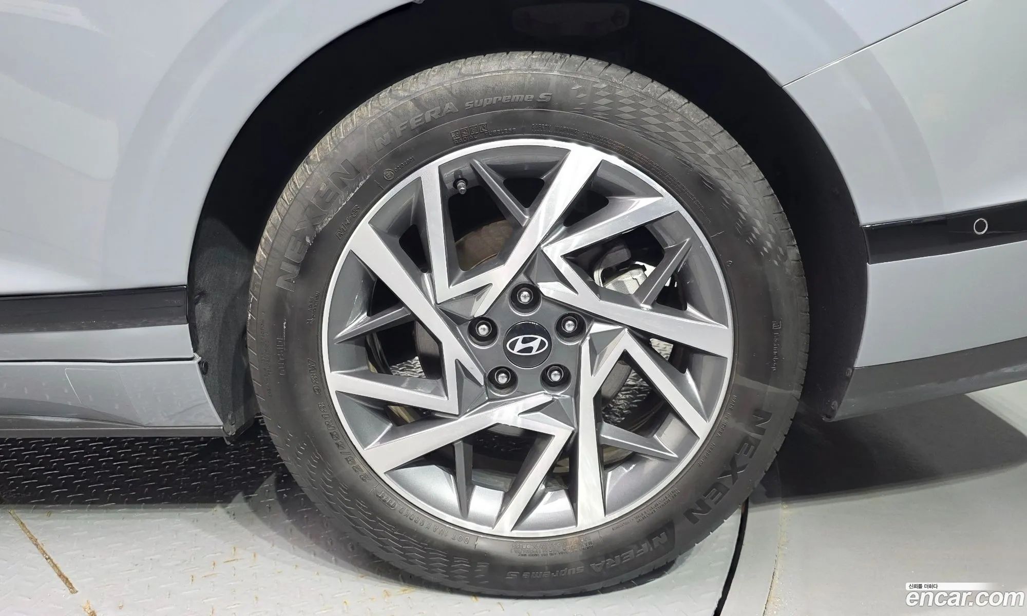 Hyundai Grandeur 2023 — 27