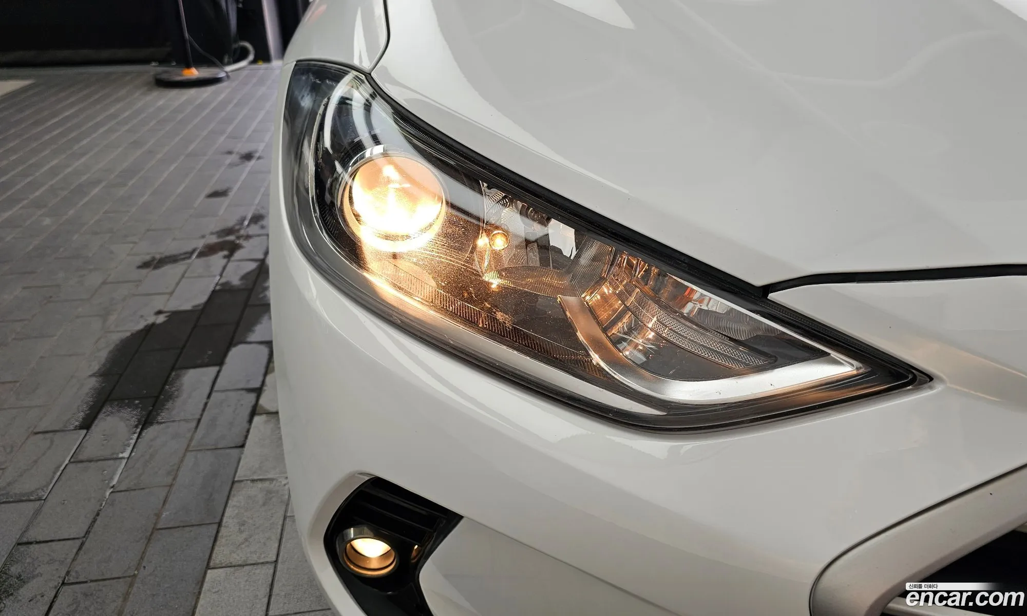 Hyundai Elantra AD 2016 KMHD641DBHU323135 — 31