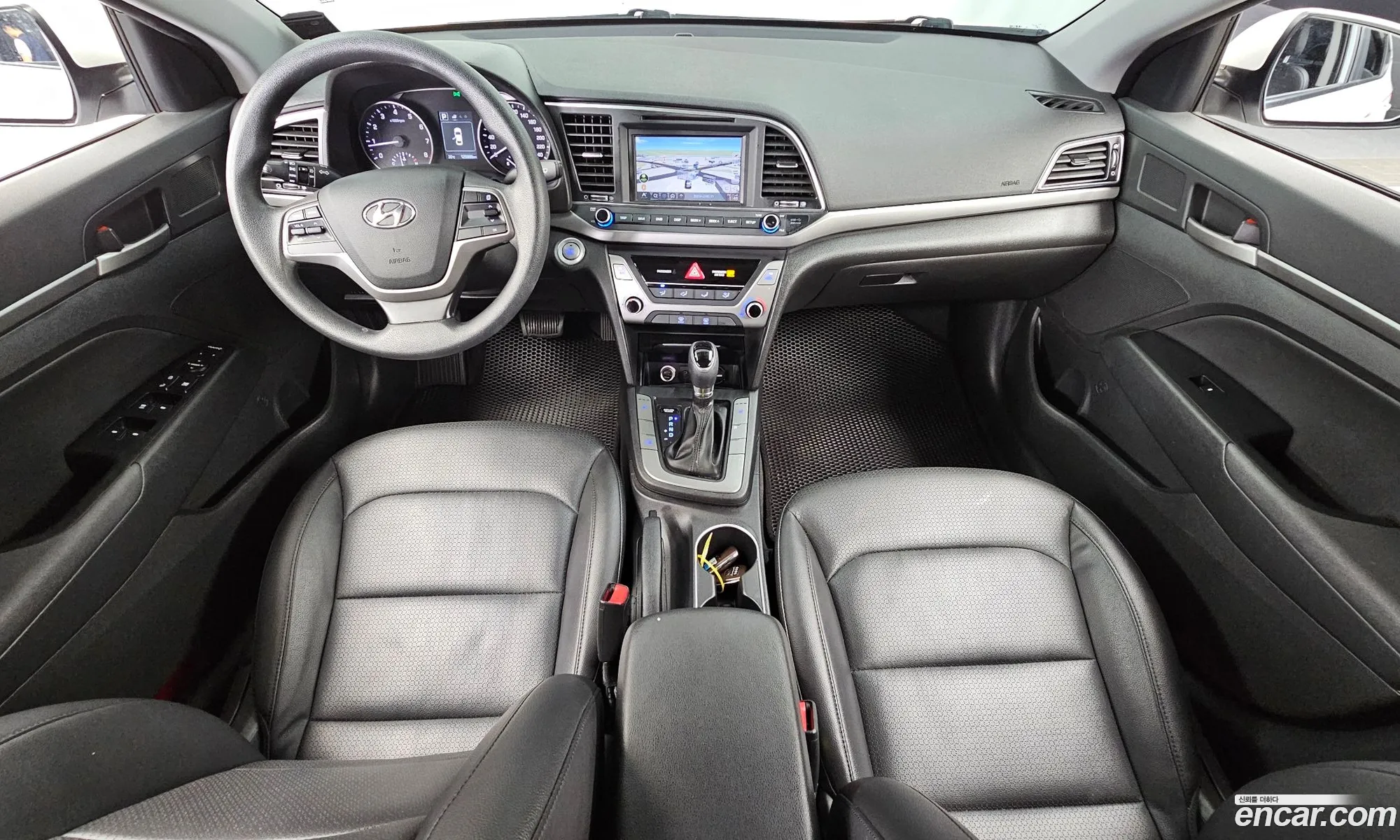 Hyundai Elantra AD 2016 KMHD641DBHU323135 — 23