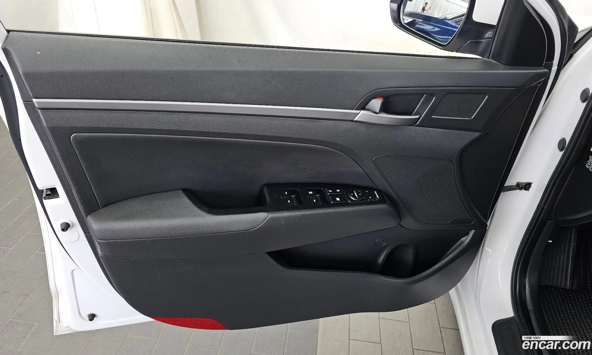 Hyundai Elantra AD 2016 KMHD641DBHU323135 — 8
