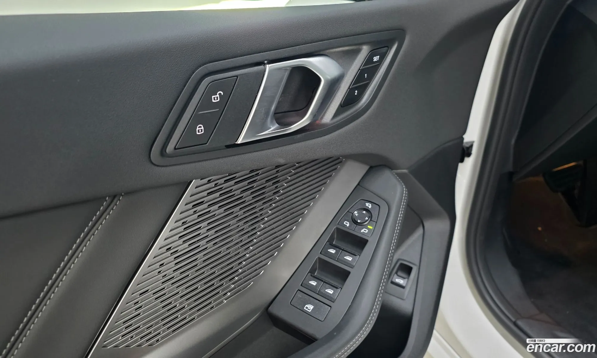 BMW 1 Series 2025 — 17