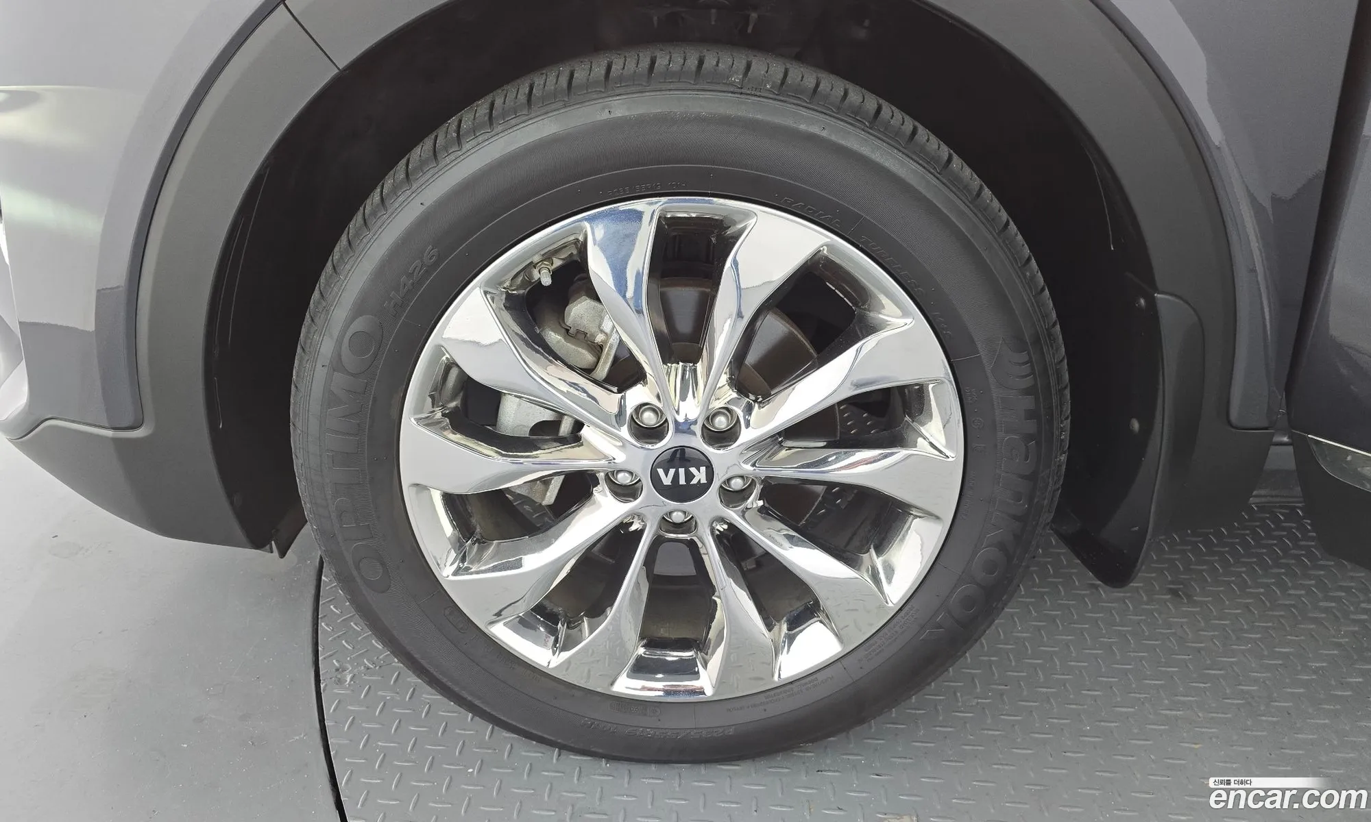 Kia Sorento 2018 KNAPS81BBKA476223 — 5