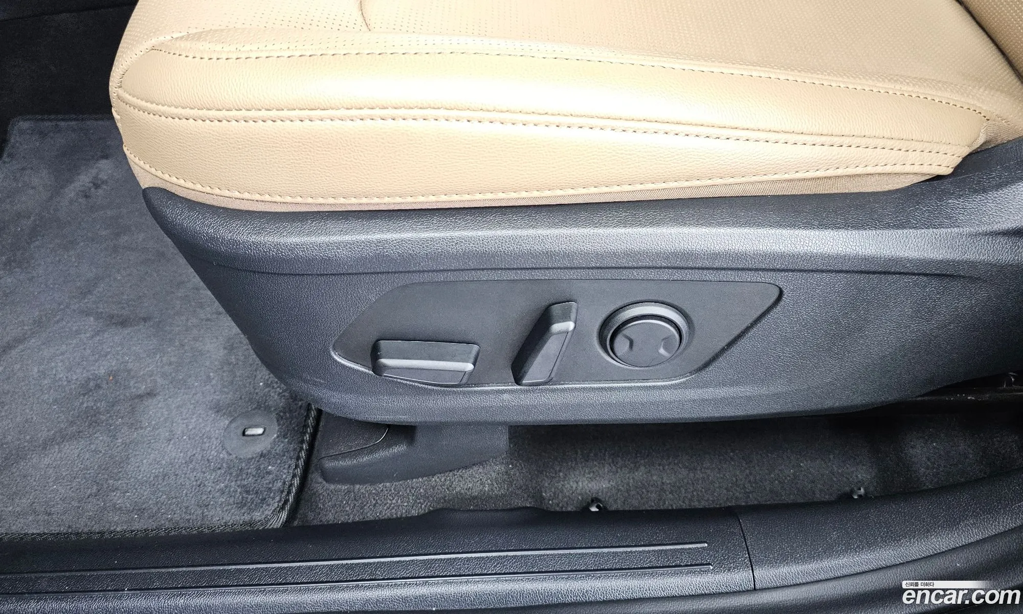 Kia Sorento 2024 KNARK81BGRA315727 — 17