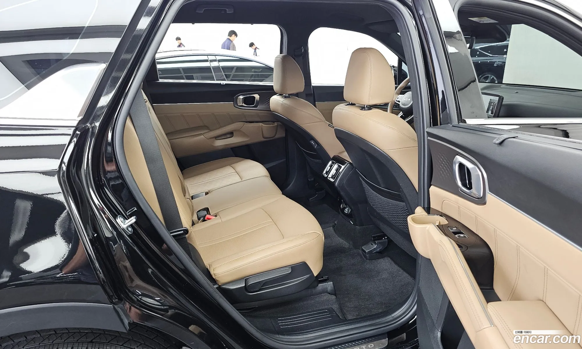 Kia Sorento 2024 KNARK81BGRA315727 — 30