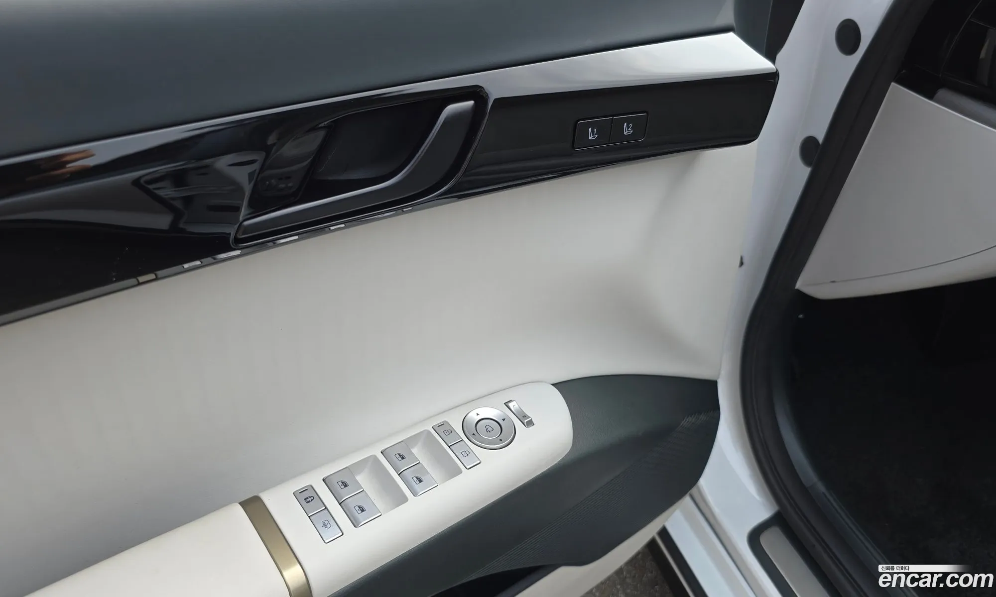 Hyundai Grandeur Hybrid 2025 — 29