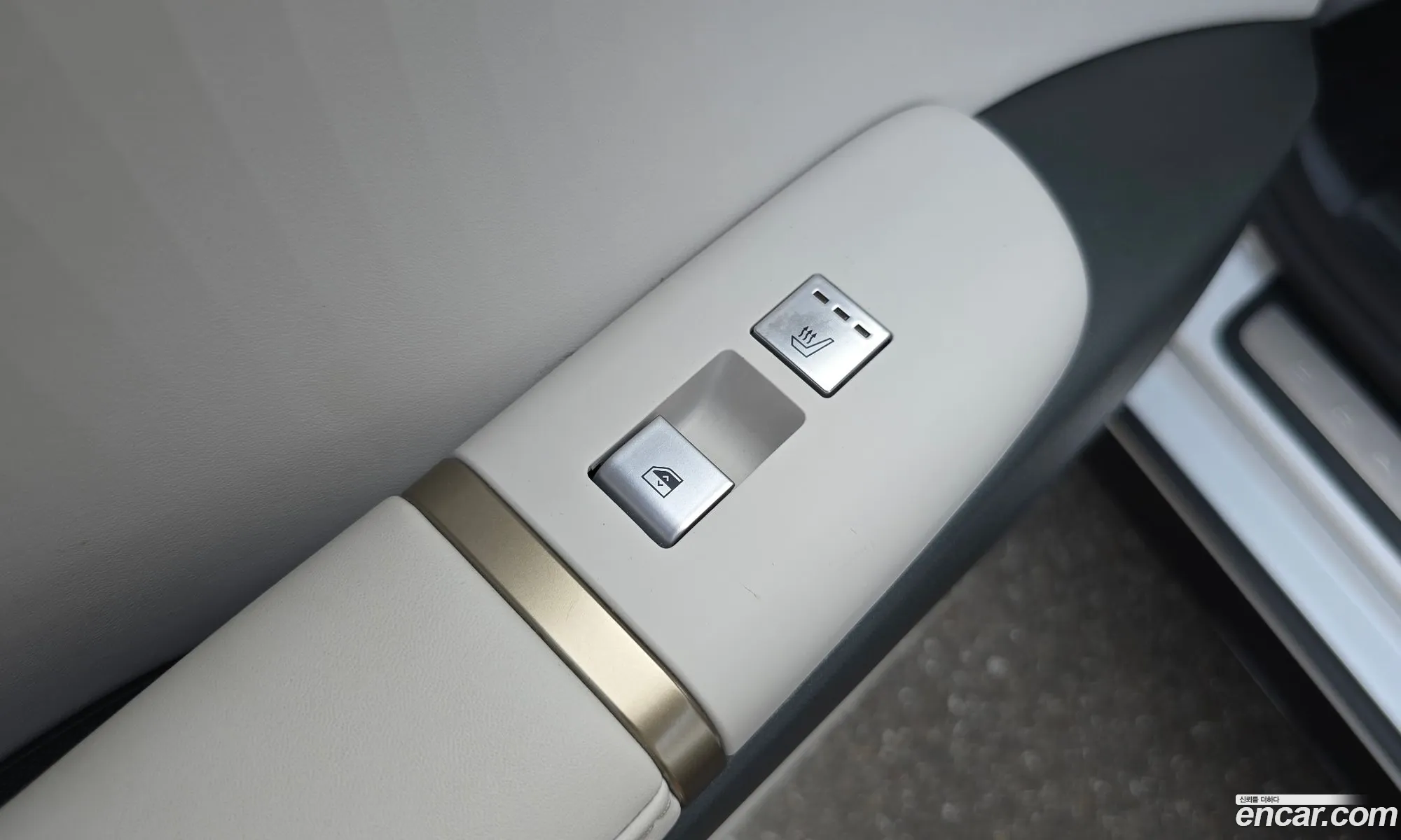 Hyundai Grandeur Hybrid 2025 — 26