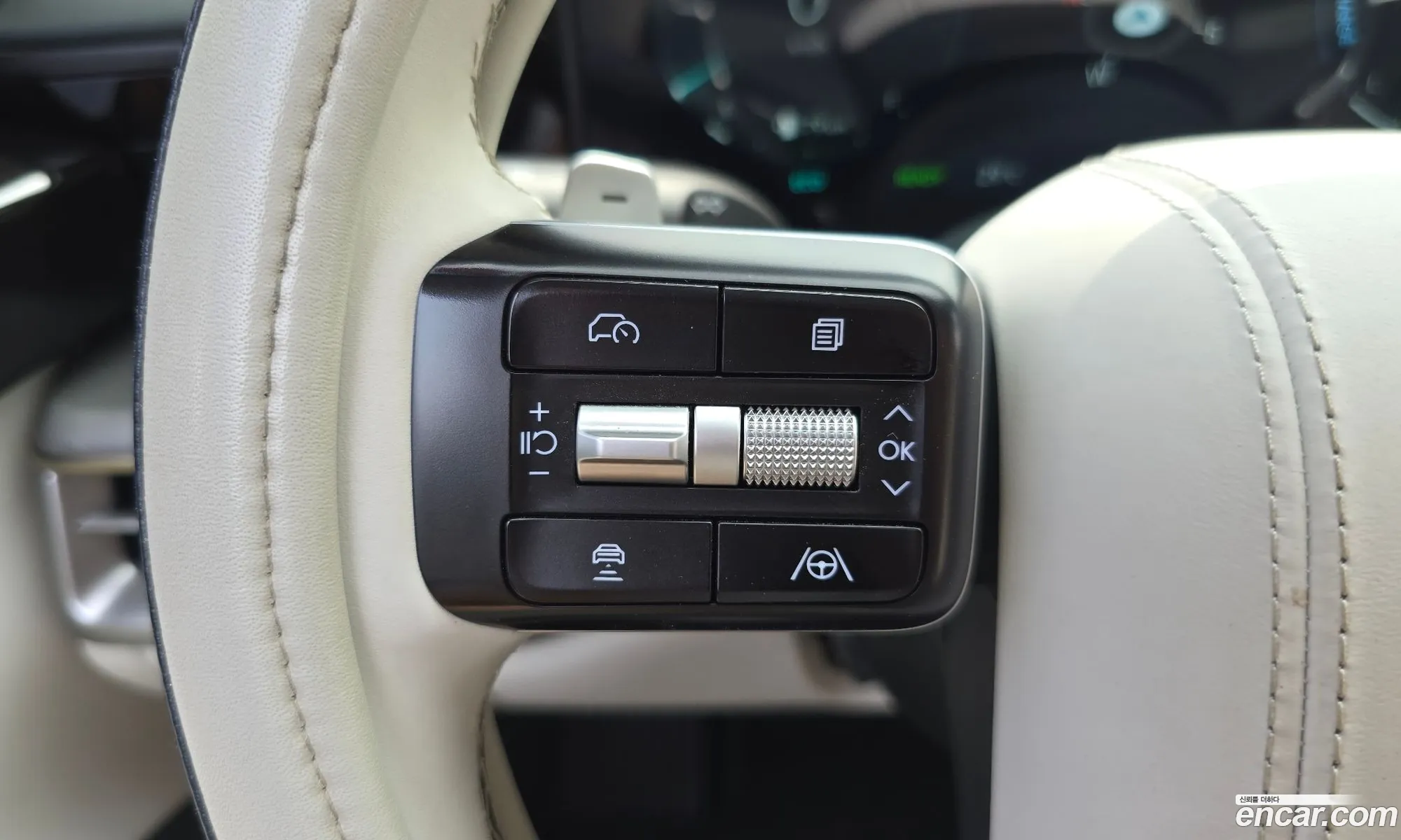 Hyundai Grandeur Hybrid 2025 — 21