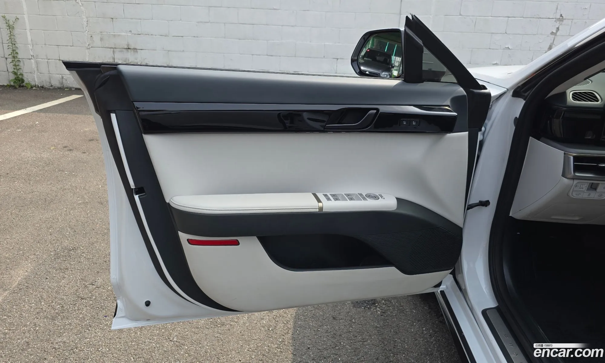 Hyundai Grandeur Hybrid 2025 — 12