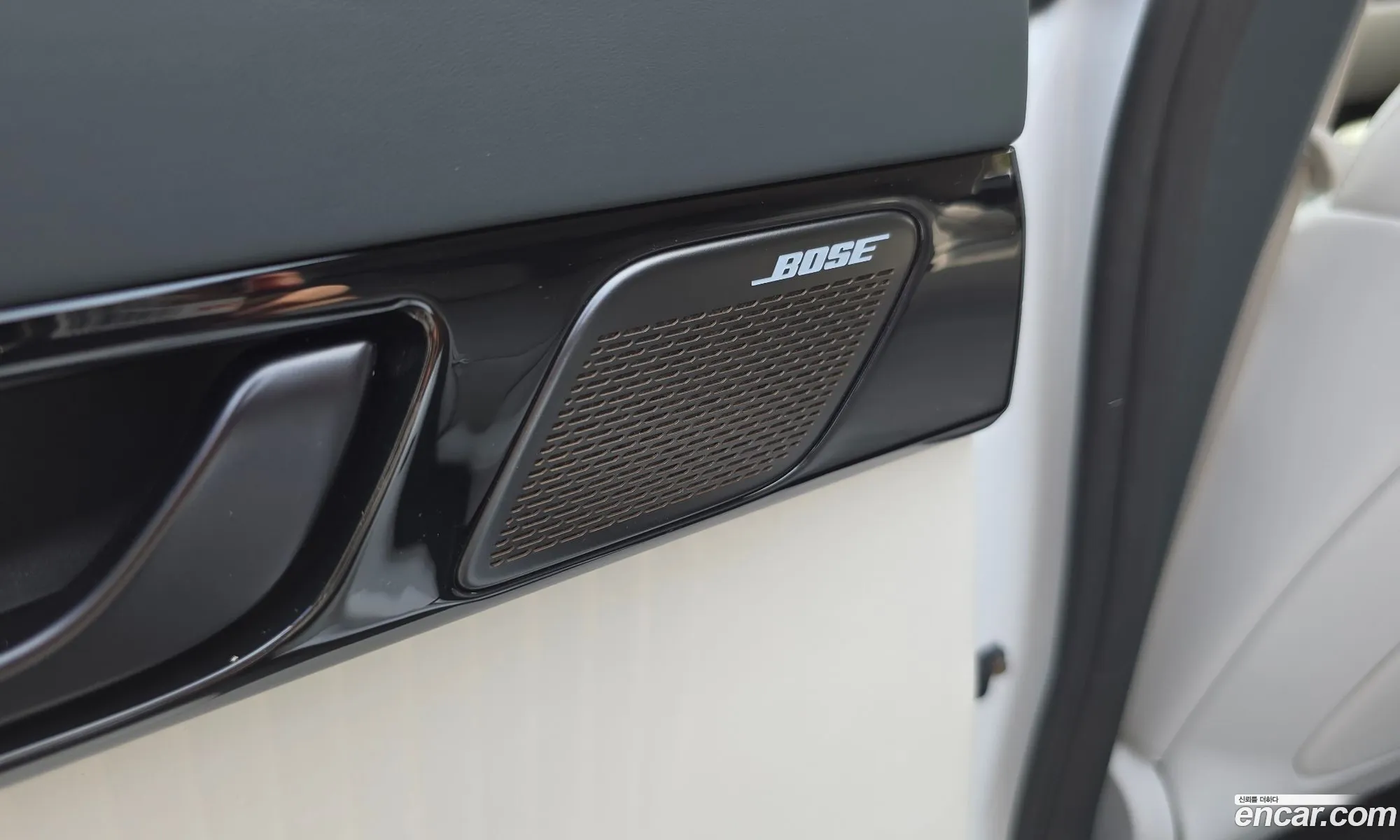 Hyundai Grandeur Hybrid 2025 — 3