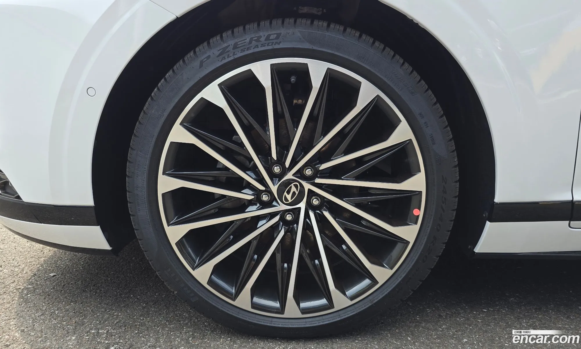 Hyundai Grandeur Hybrid 2025 — 16