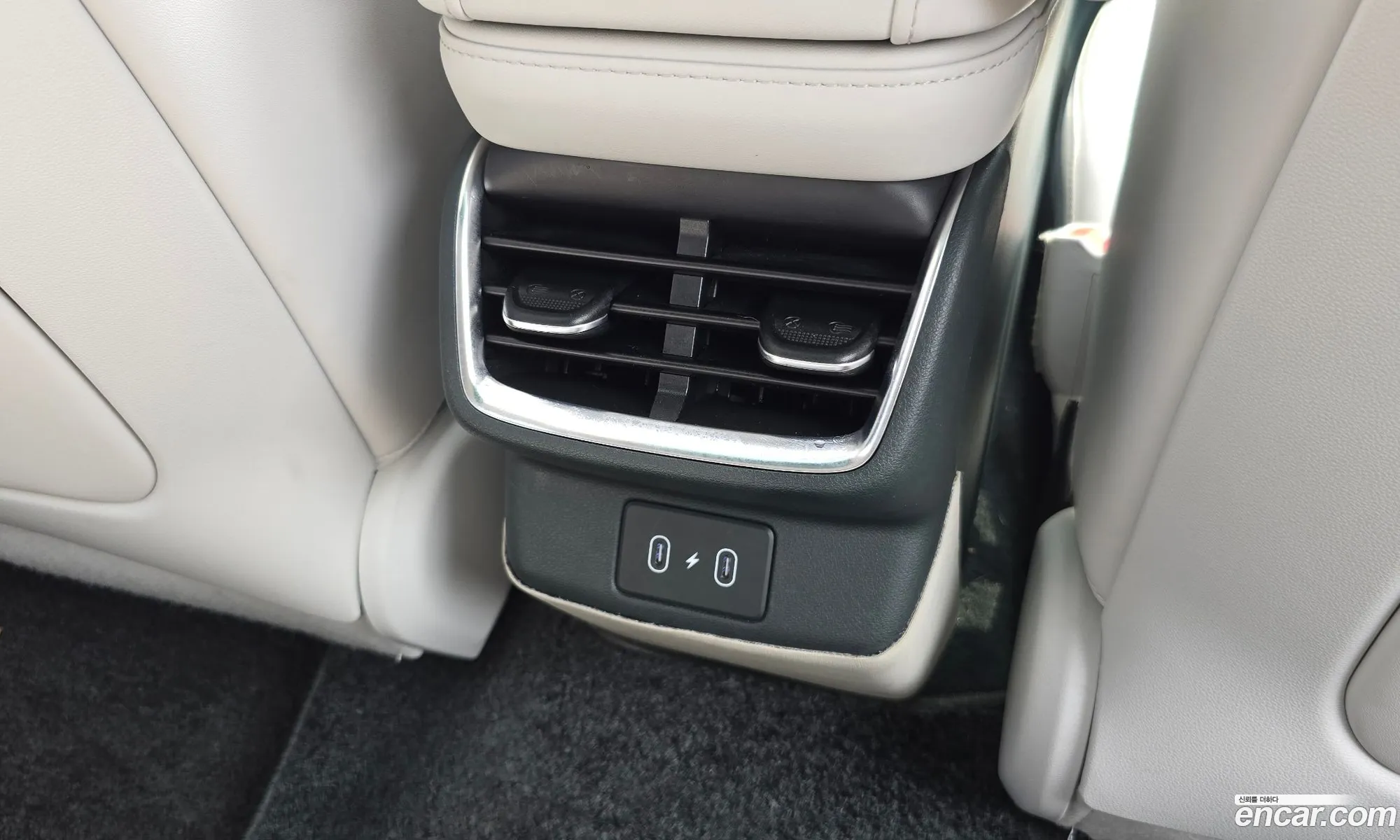 Hyundai Grandeur Hybrid 2025 — 30