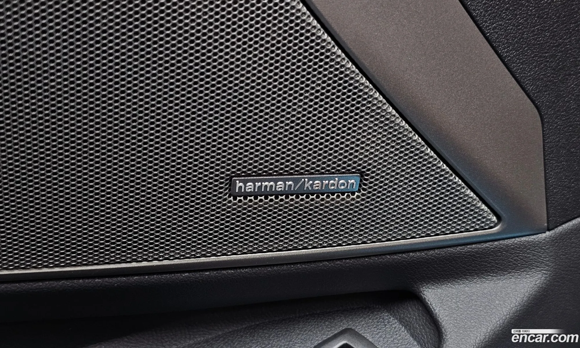 BMW 3 Series 2025 WBA11FF08TFV49858 — 21
