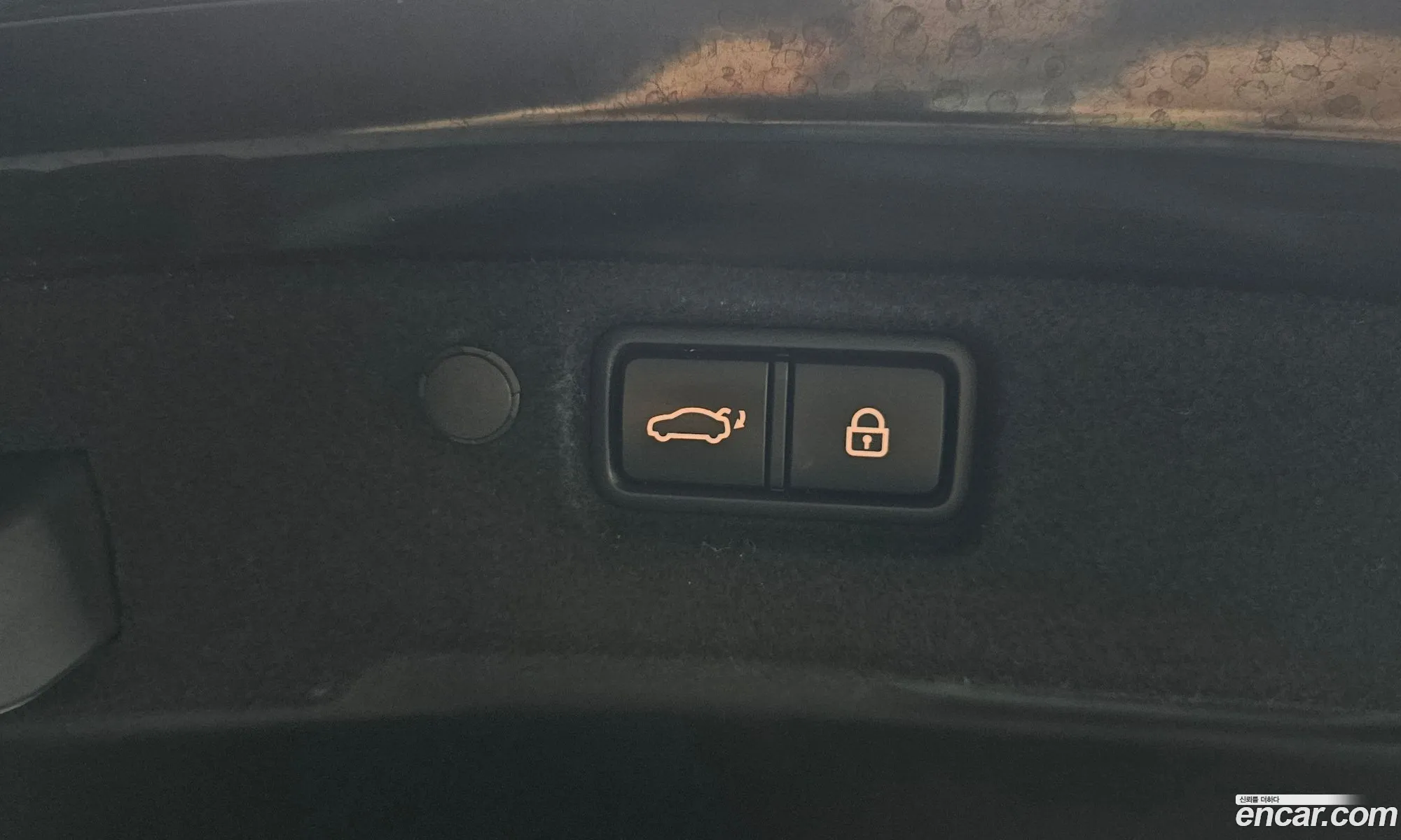 Kia K7 2018 KNALB415BJA150226 — 6