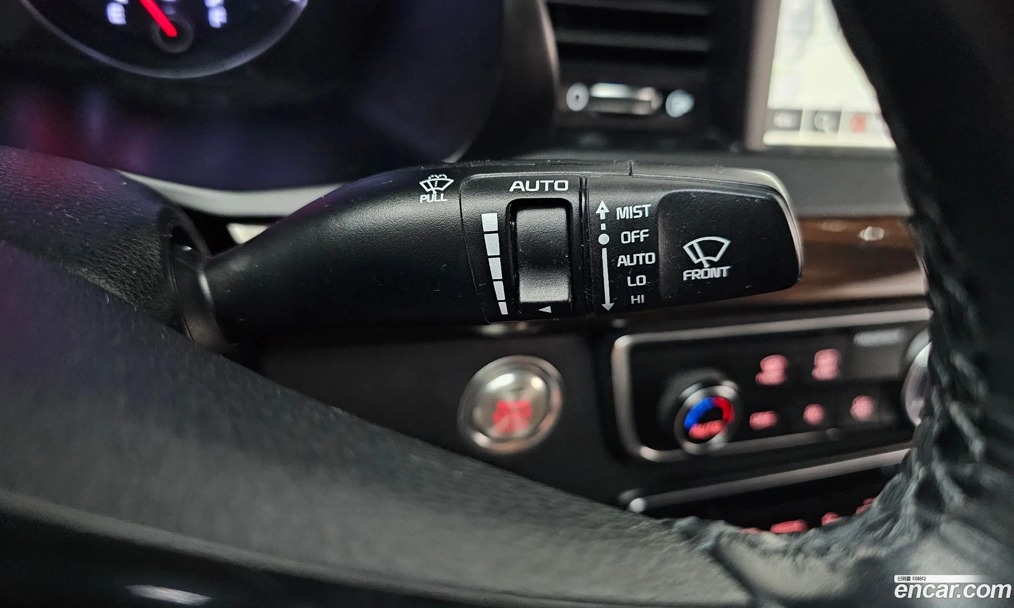 Kia K7 2018 KNALB415BJA150226 — 16