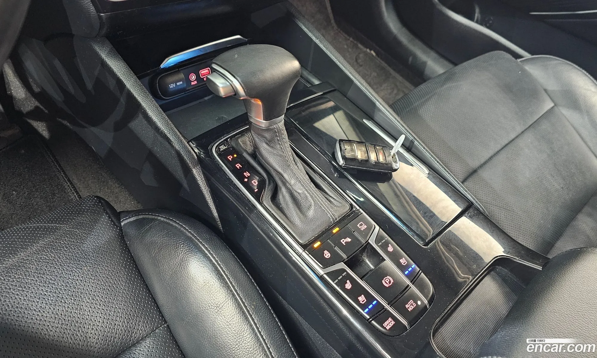 Kia K7 2018 KNALB415BJA150226 — 19