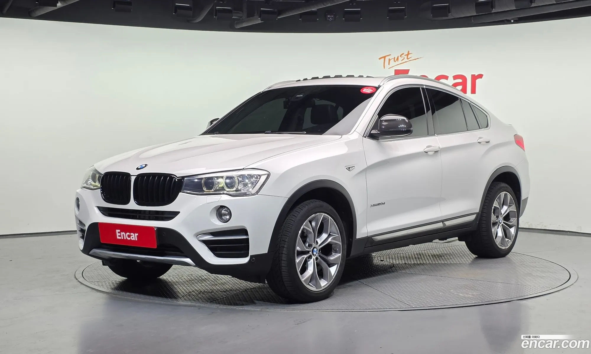 BMW X4 2017 WBAXX1106H0T40244 — 3
