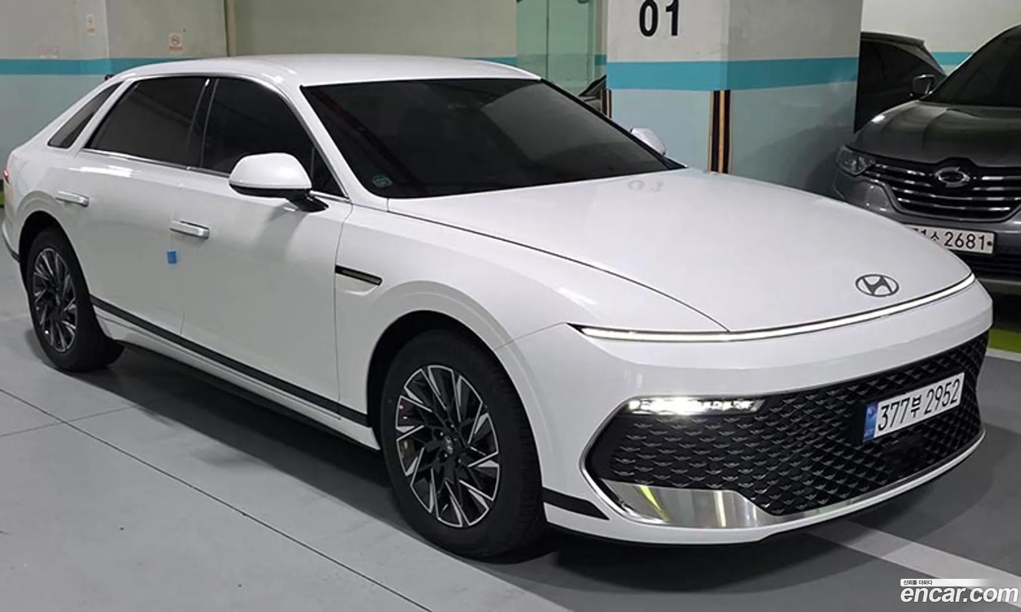 Hyundai Grandeur Hybrid 2026 — 9