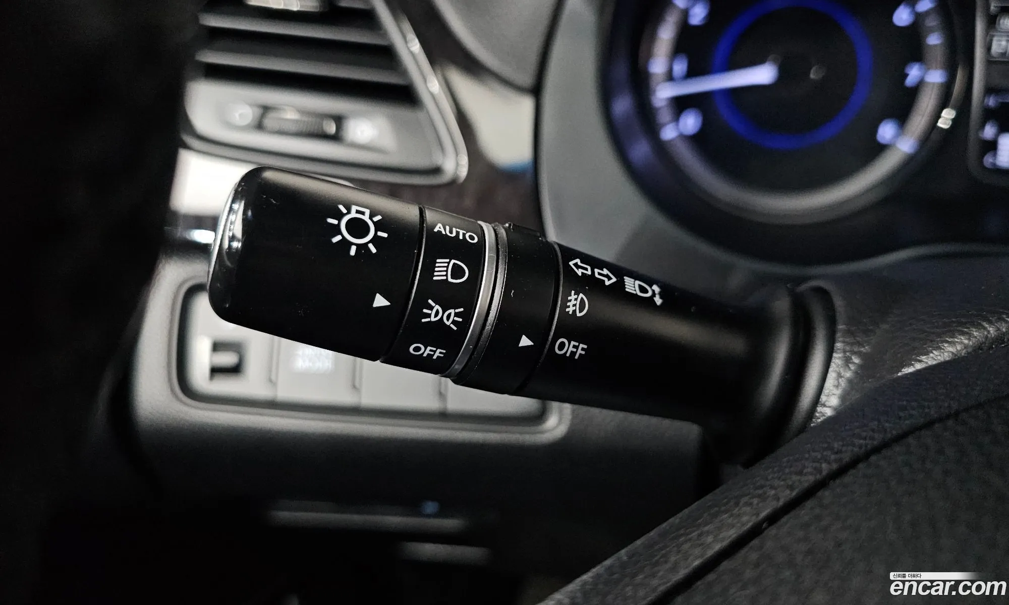 Hyundai Grandeur HG 2014 — 16