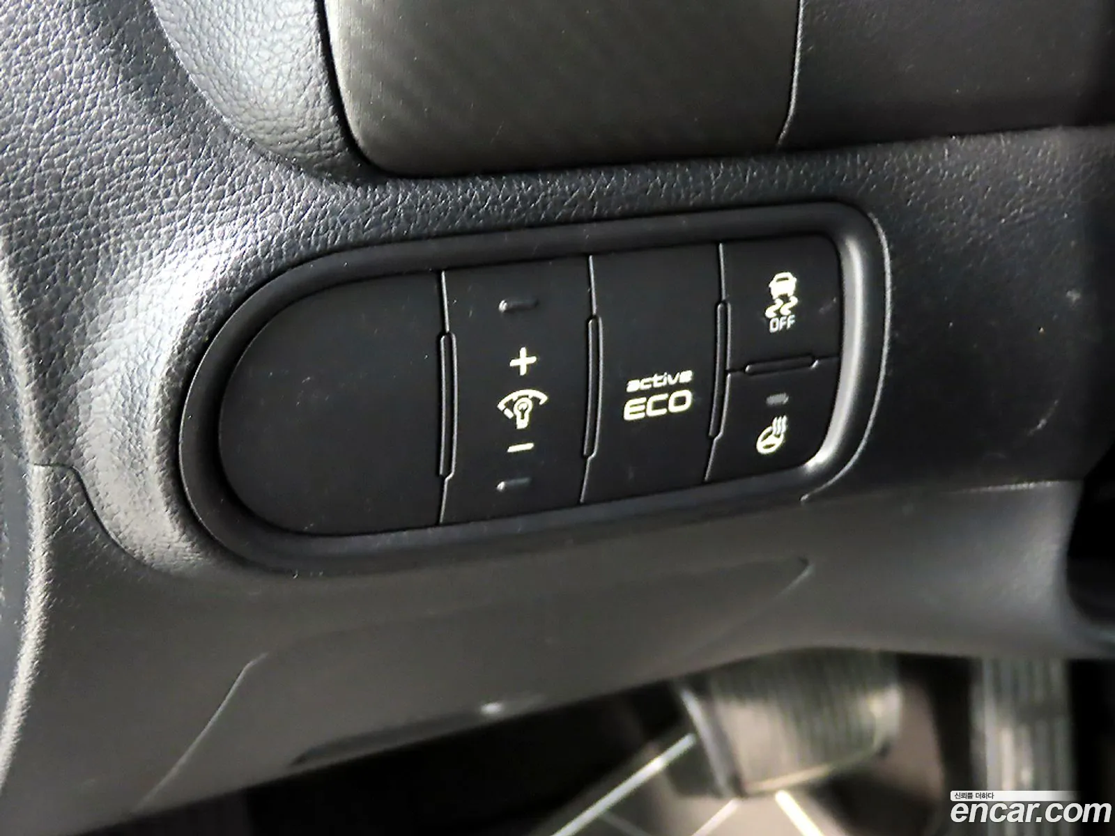 Kia K3 2015 — 20