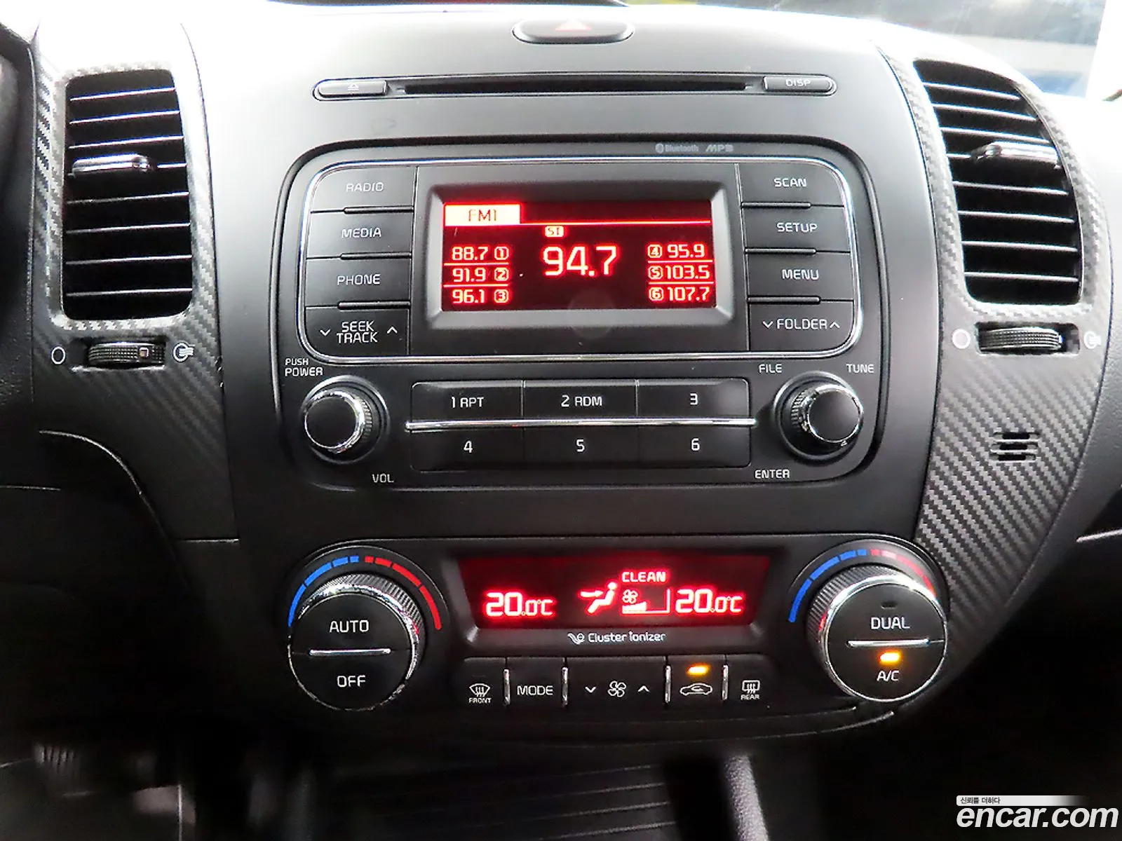 Kia K3 2015 — 9