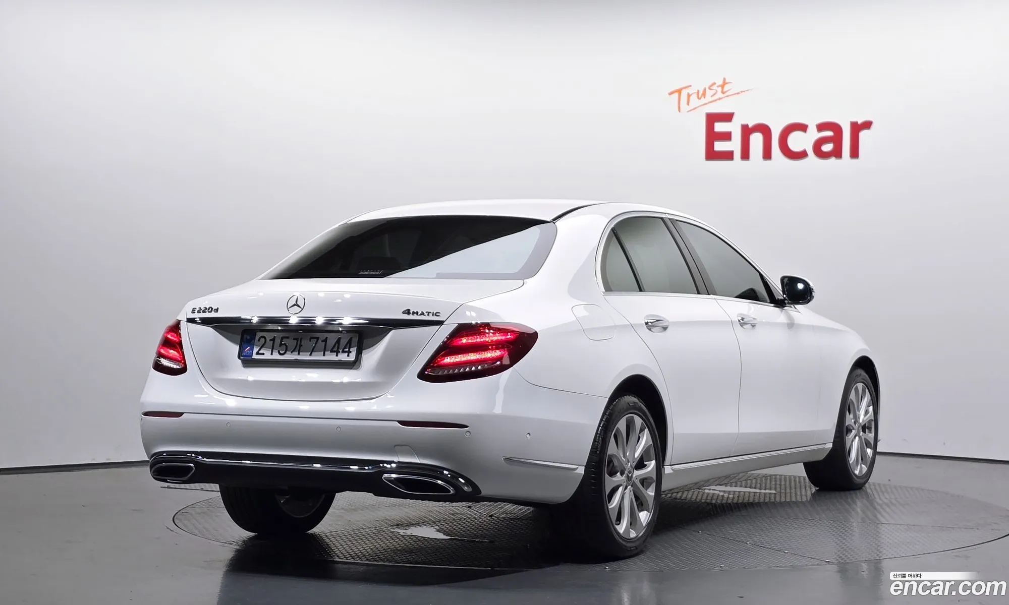 Mercedes-Benz E-Class W213 2019 — 10