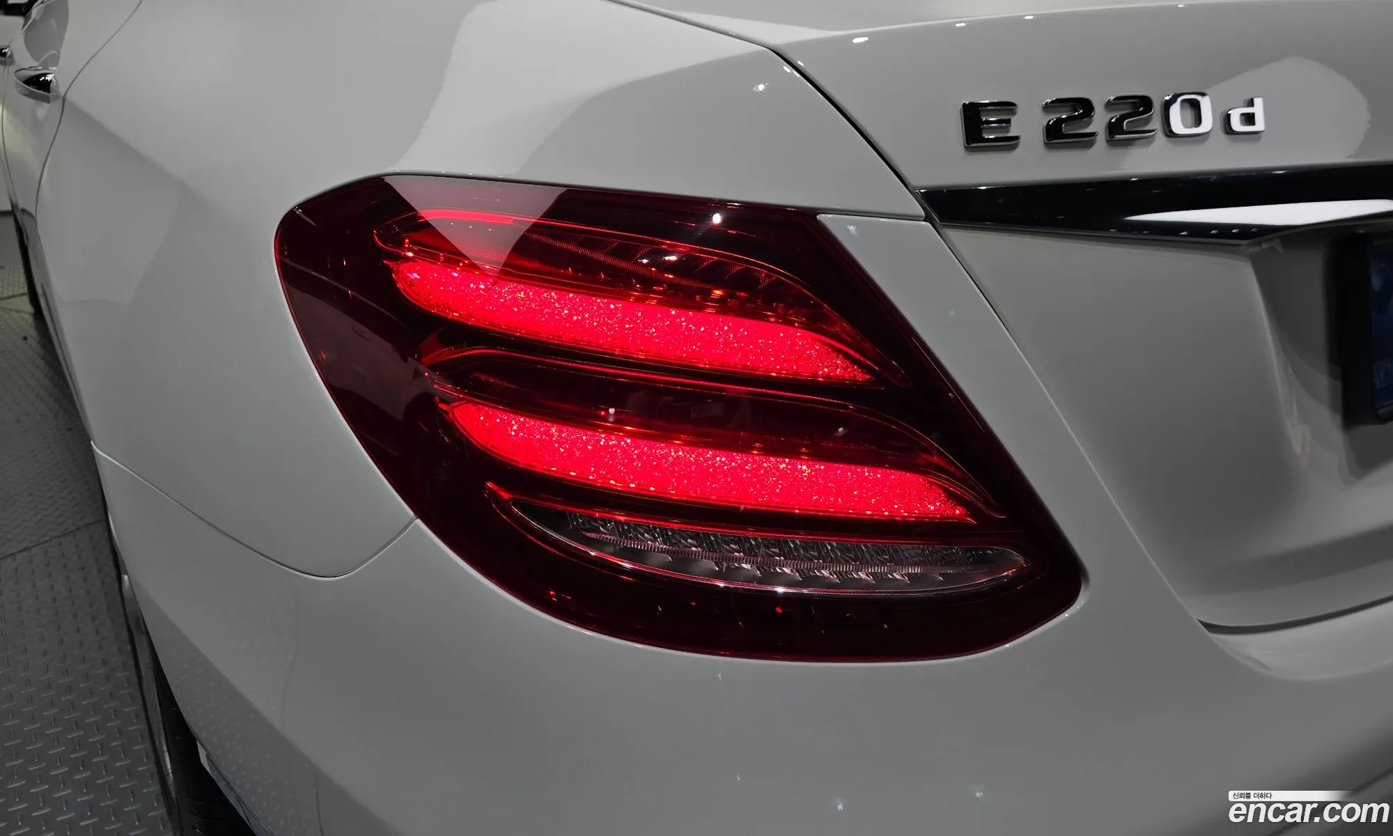 Mercedes-Benz E-Class W213 2019 — 14