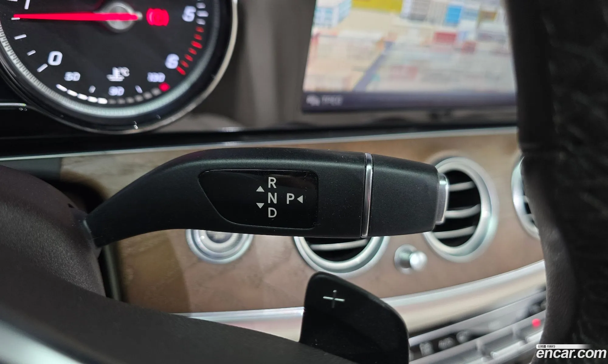 Mercedes-Benz E-Class W213 2019 — 22