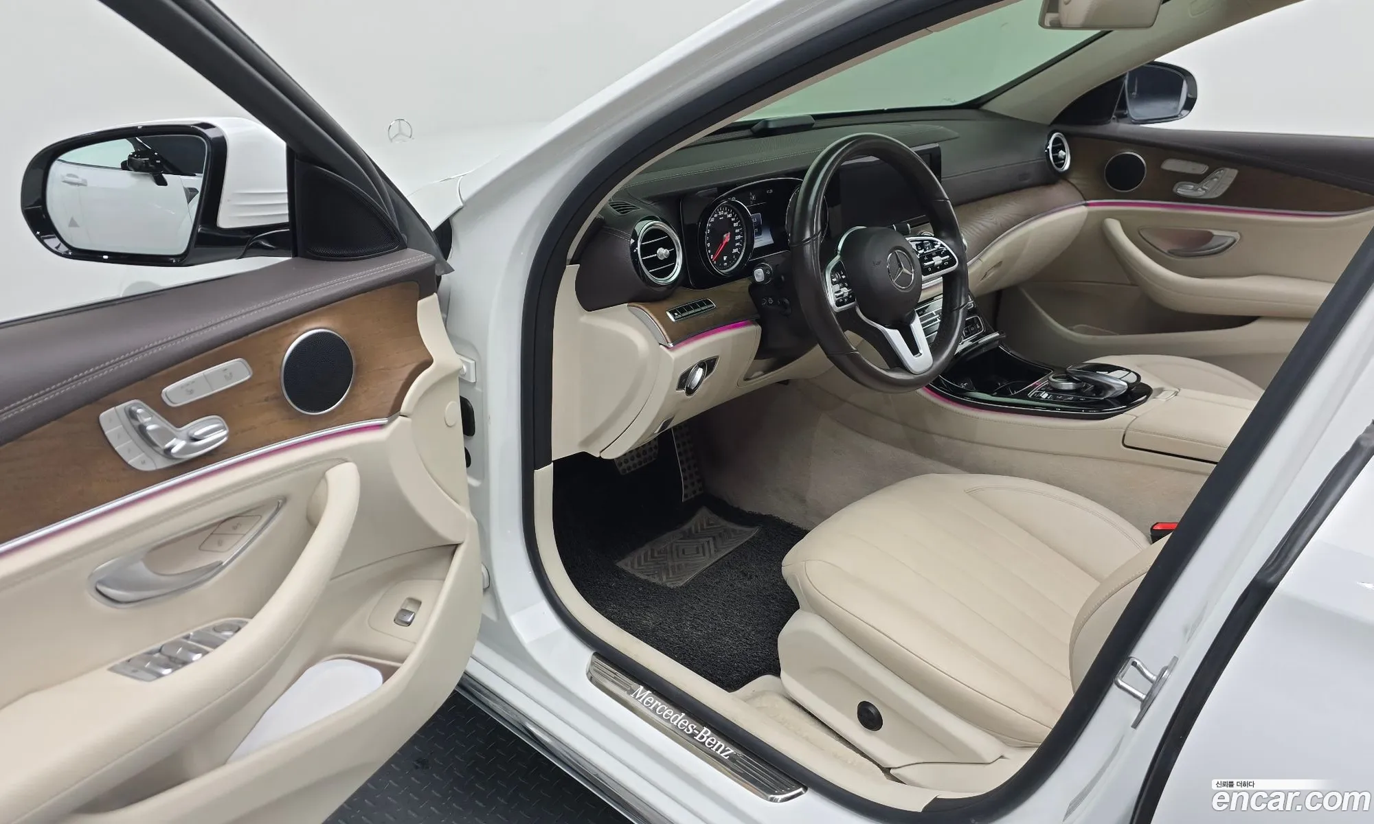 Mercedes-Benz E-Class W213 2019 — 29