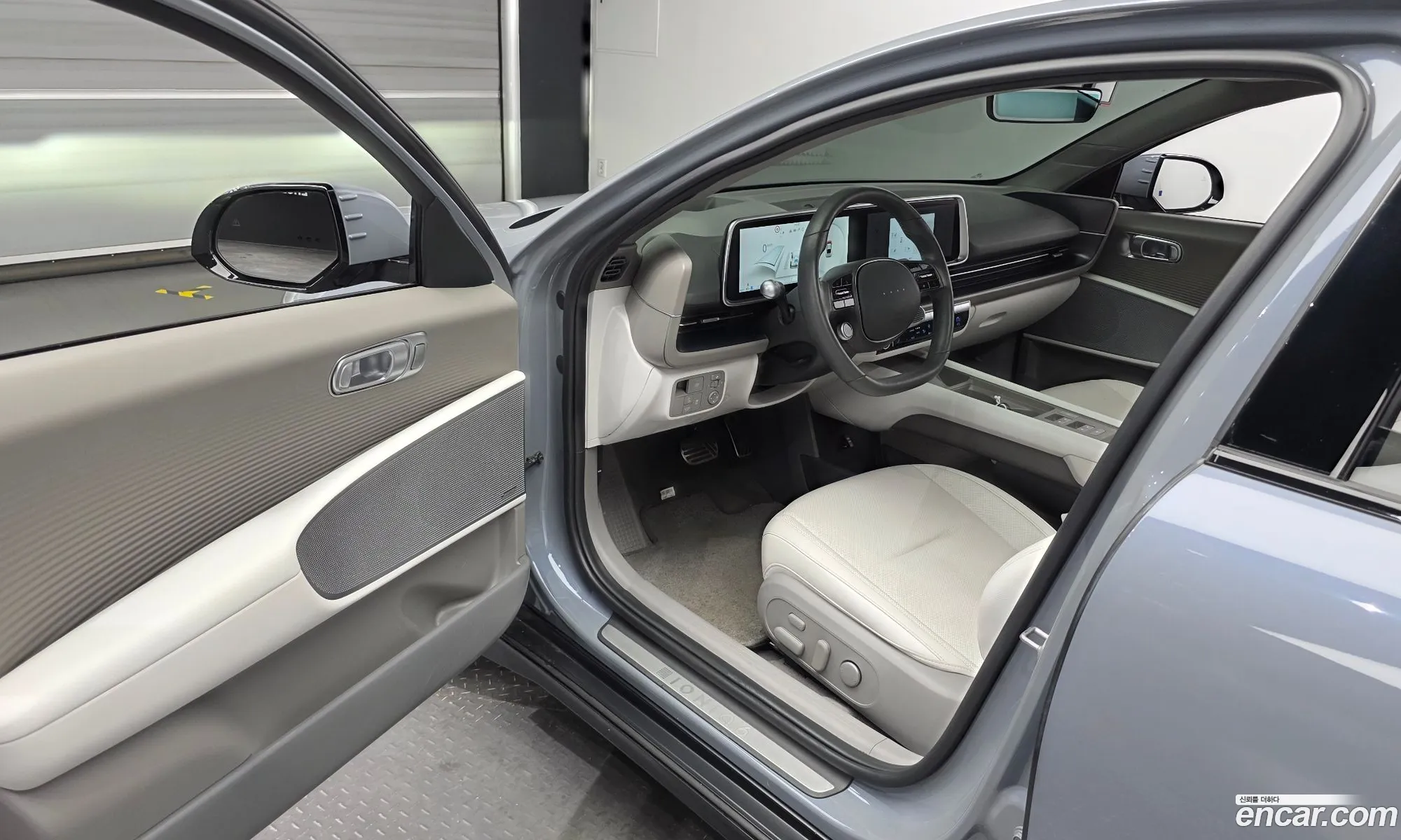 Hyundai Ioniq 6 2023 KMHM341CPPA044957 — 14