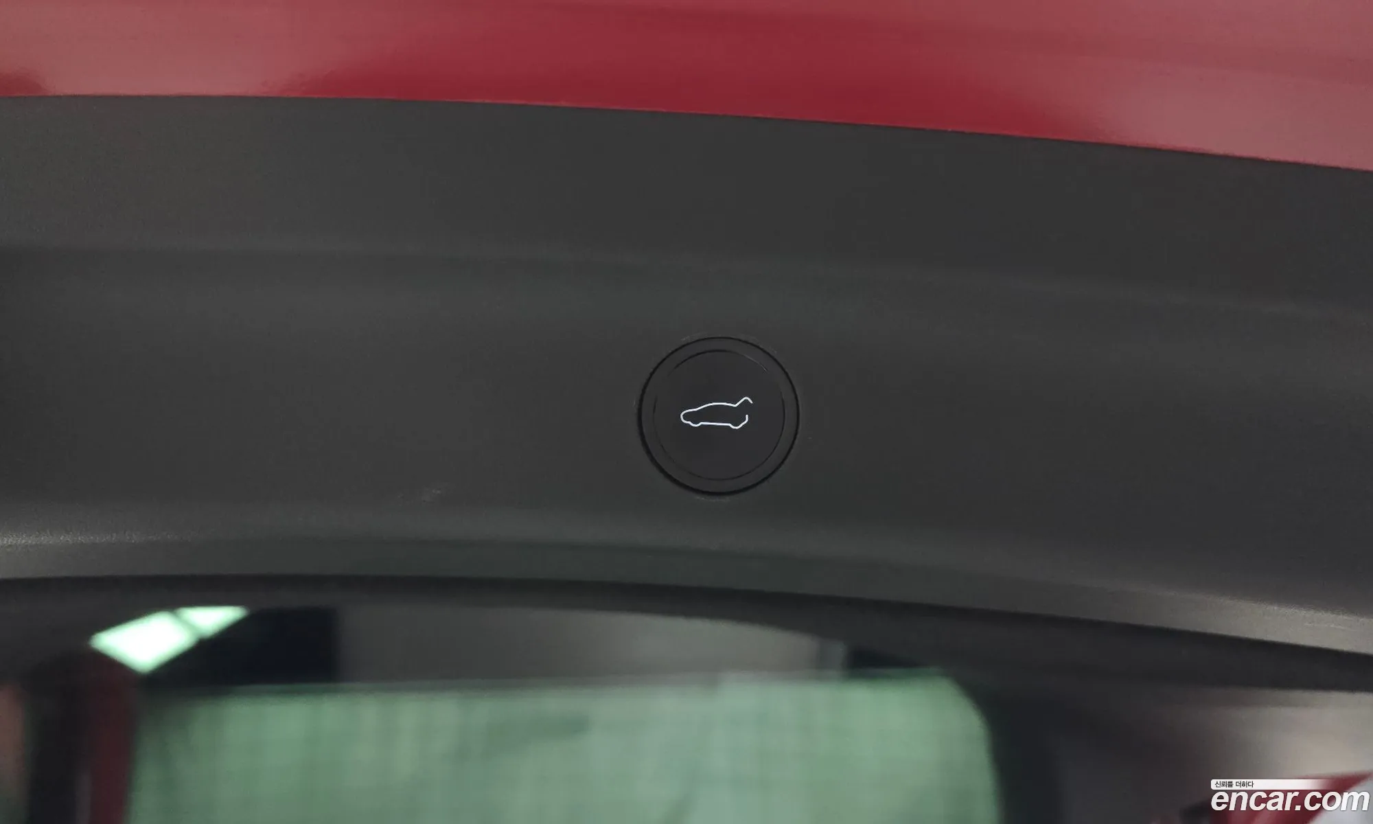Tesla Model Y 2022 — 16