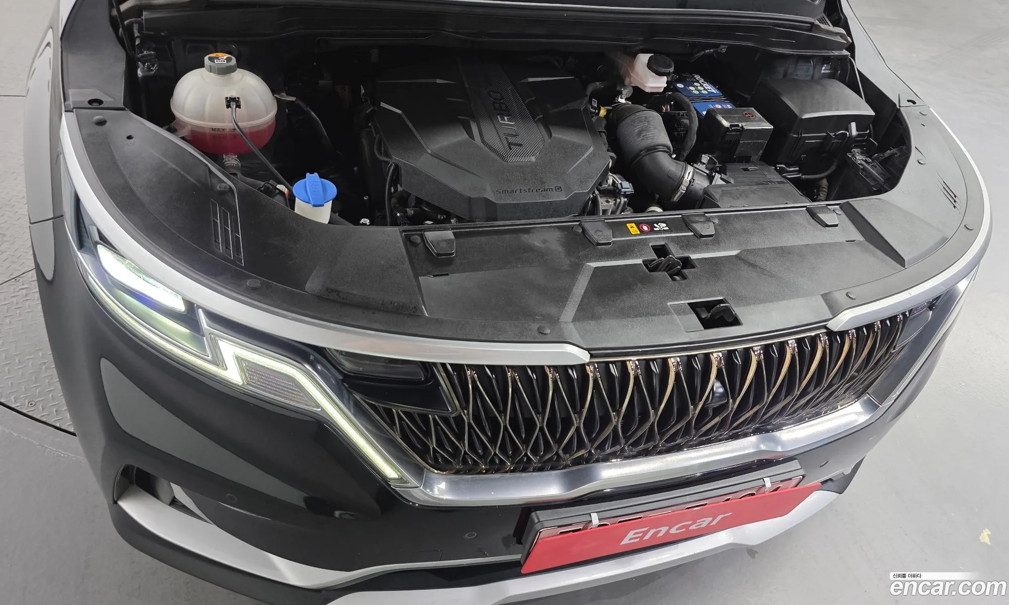 Kia Carnival 2021 — 17