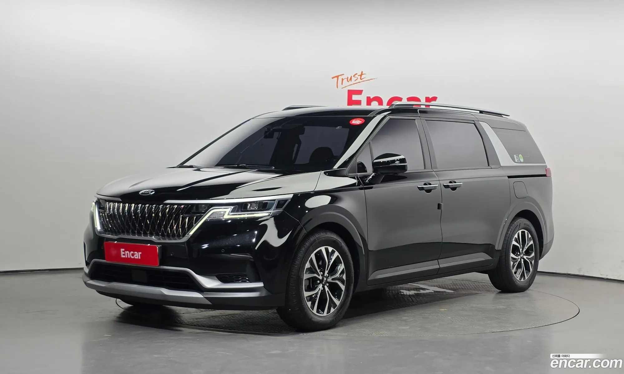Kia Carnival 2021 — 10