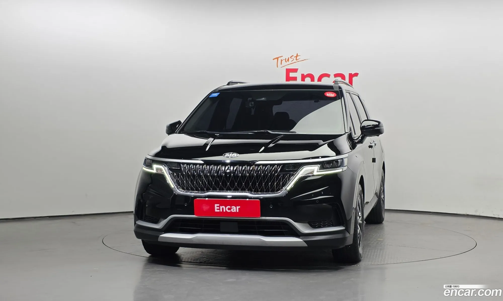 Kia Carnival 2021 — 25