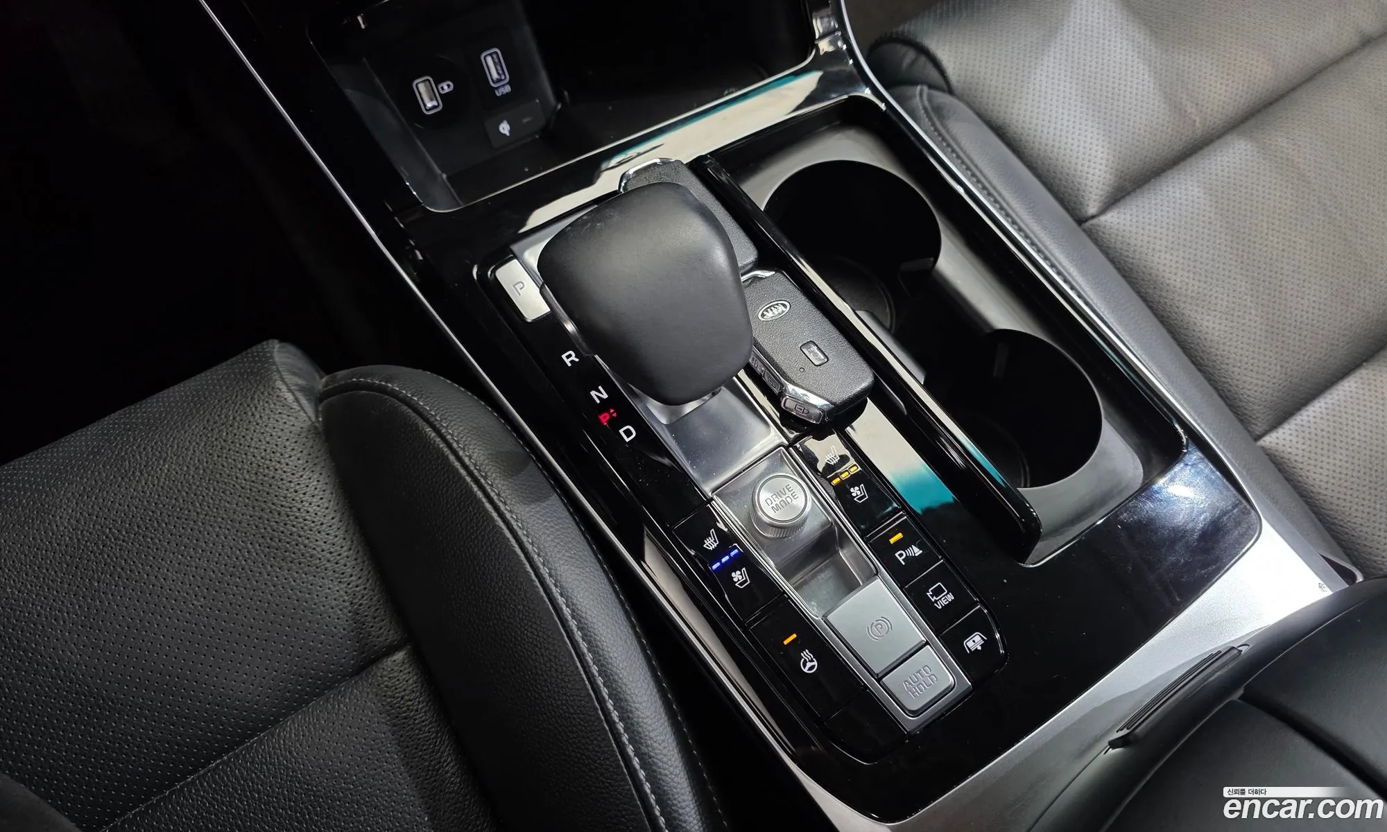 Kia K7 Premier Hybrid 2019 — 13