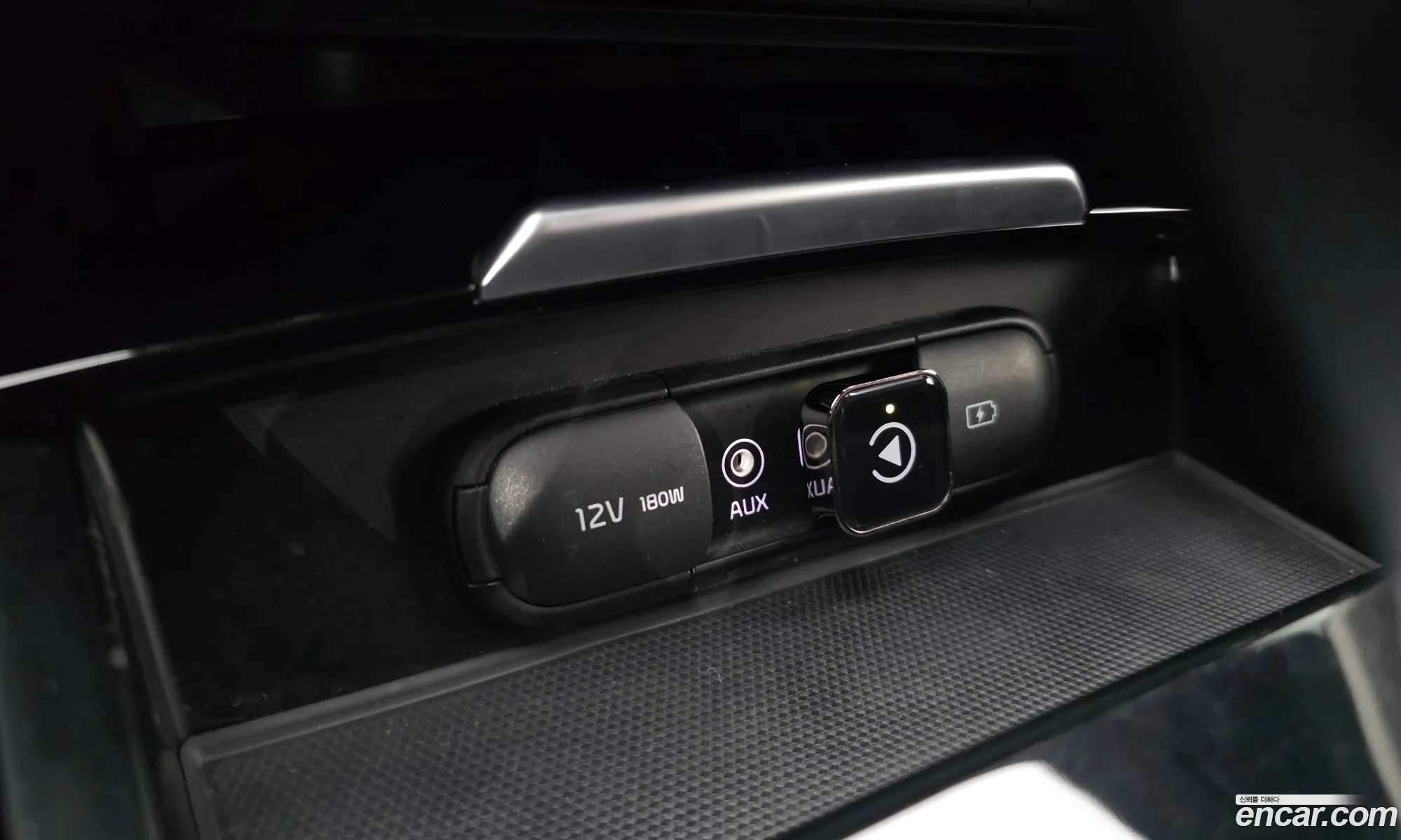 Kia Stinger 2017 KNAE251ADJS002166 — 17