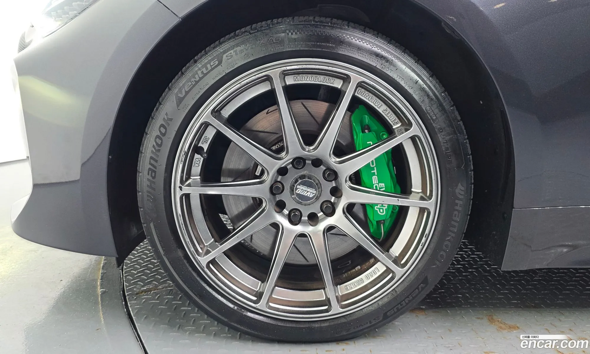 Kia Stinger 2017 KNAE251ADJS002166 — 30
