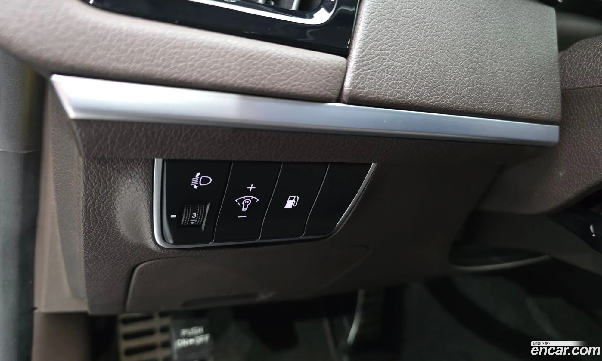 Kia Stinger 2017 KNAE251ADJS002166 — 24